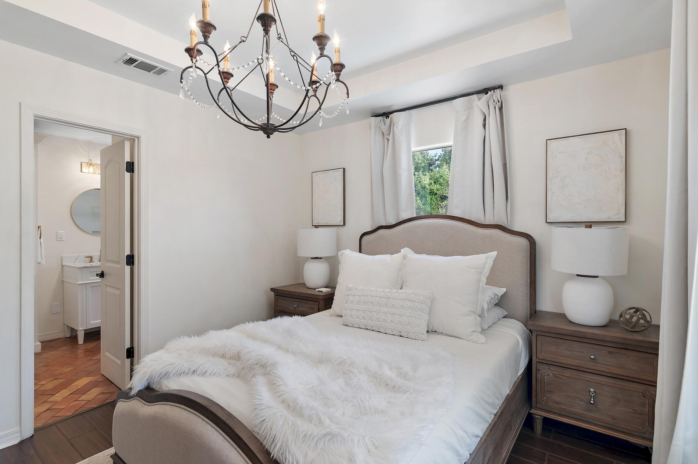 CRYSTAL BEACH COTTAGES - Residential