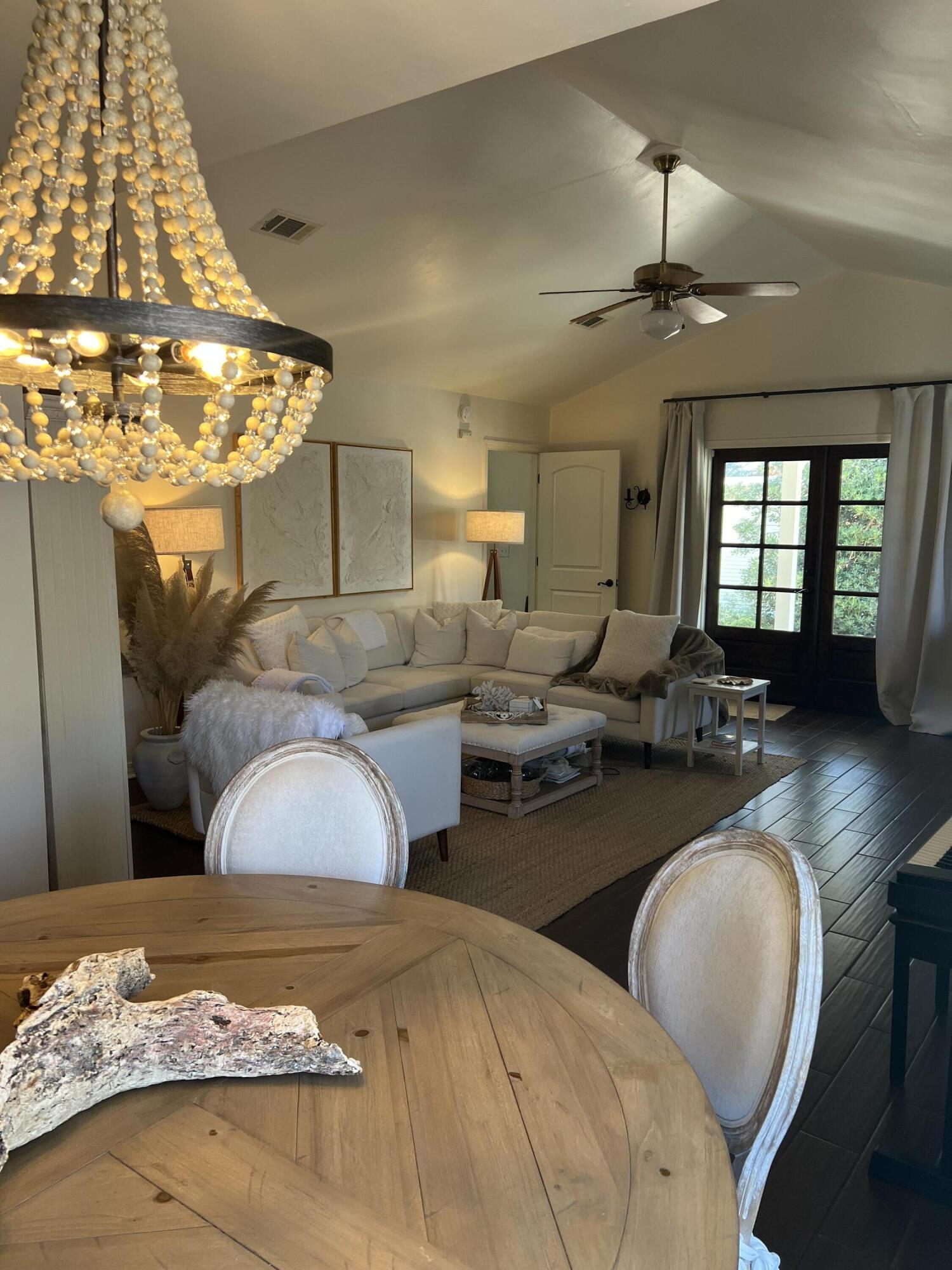 CRYSTAL BEACH COTTAGES - Residential