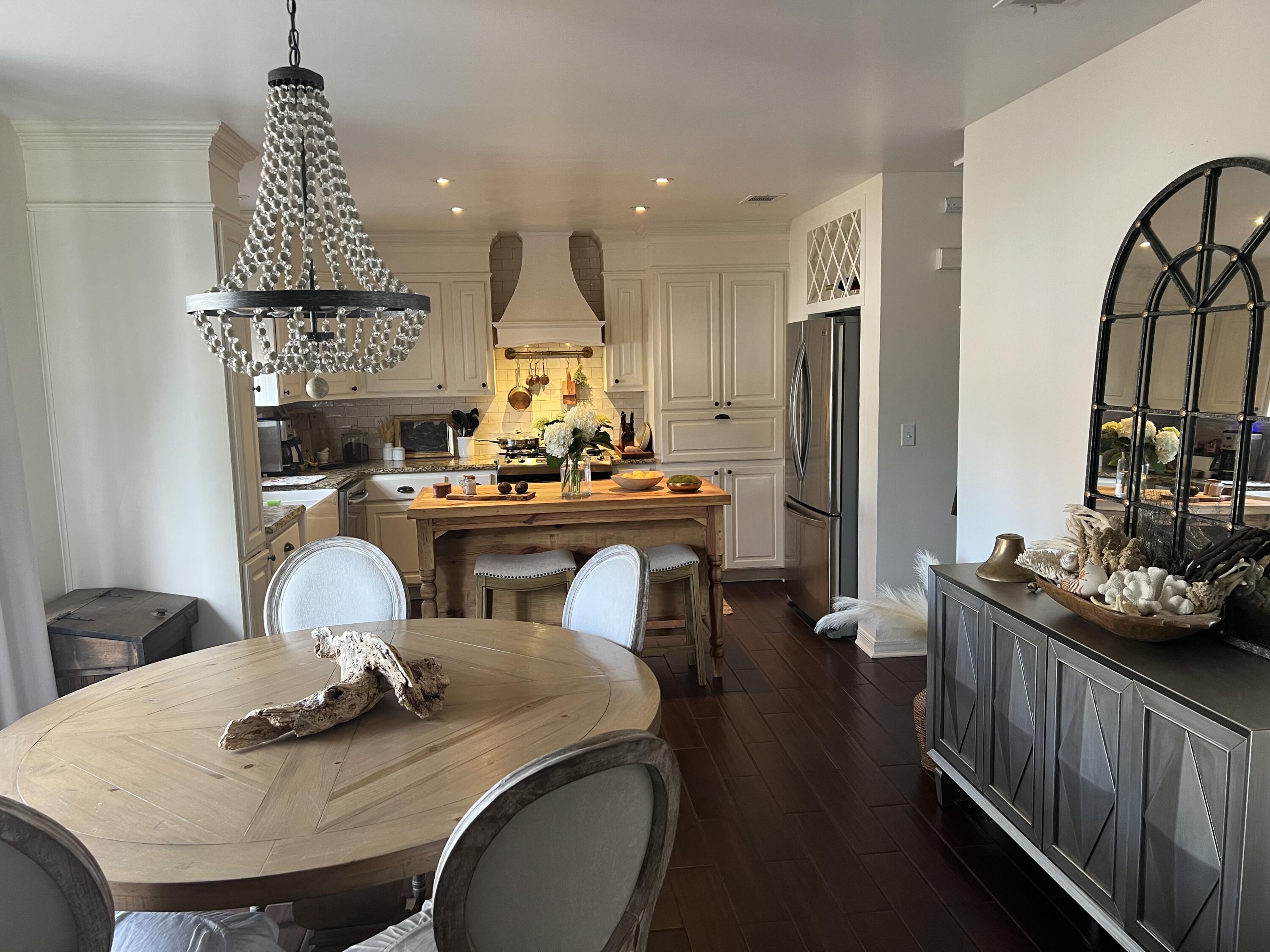 CRYSTAL BEACH COTTAGES - Residential