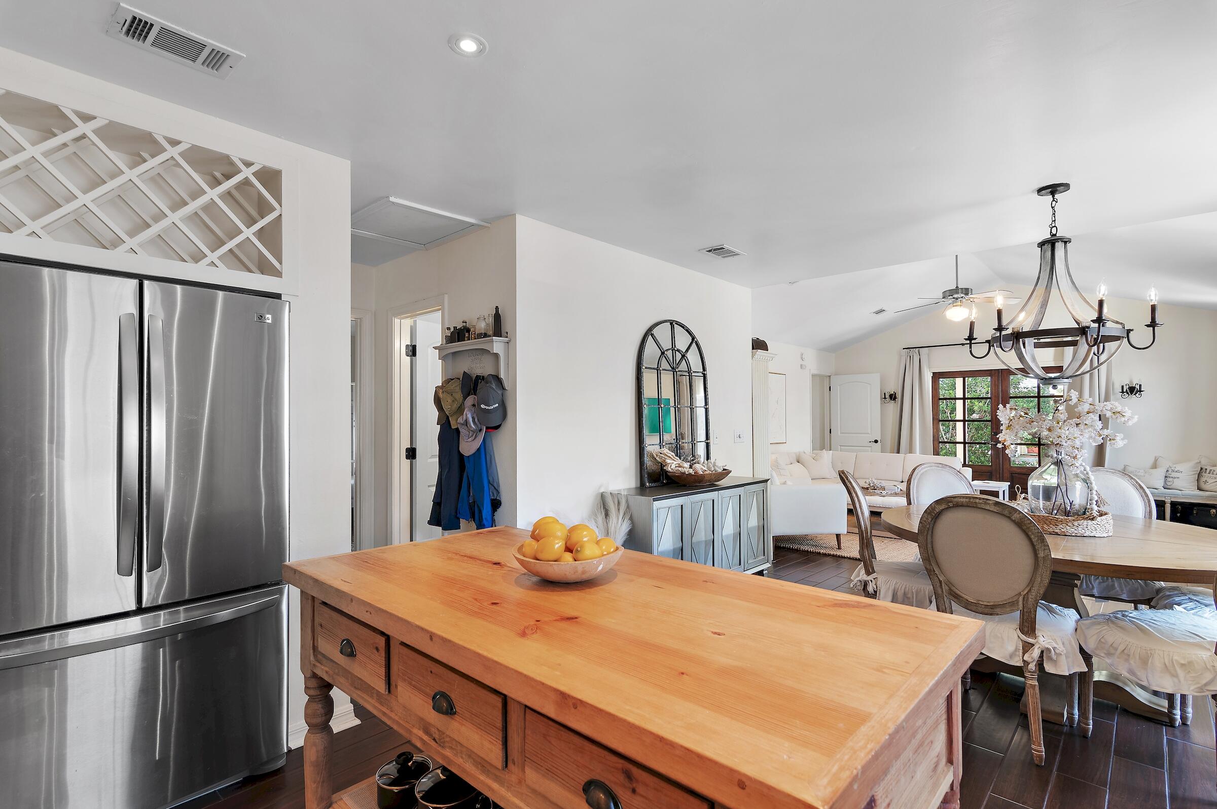 CRYSTAL BEACH COTTAGES - Residential