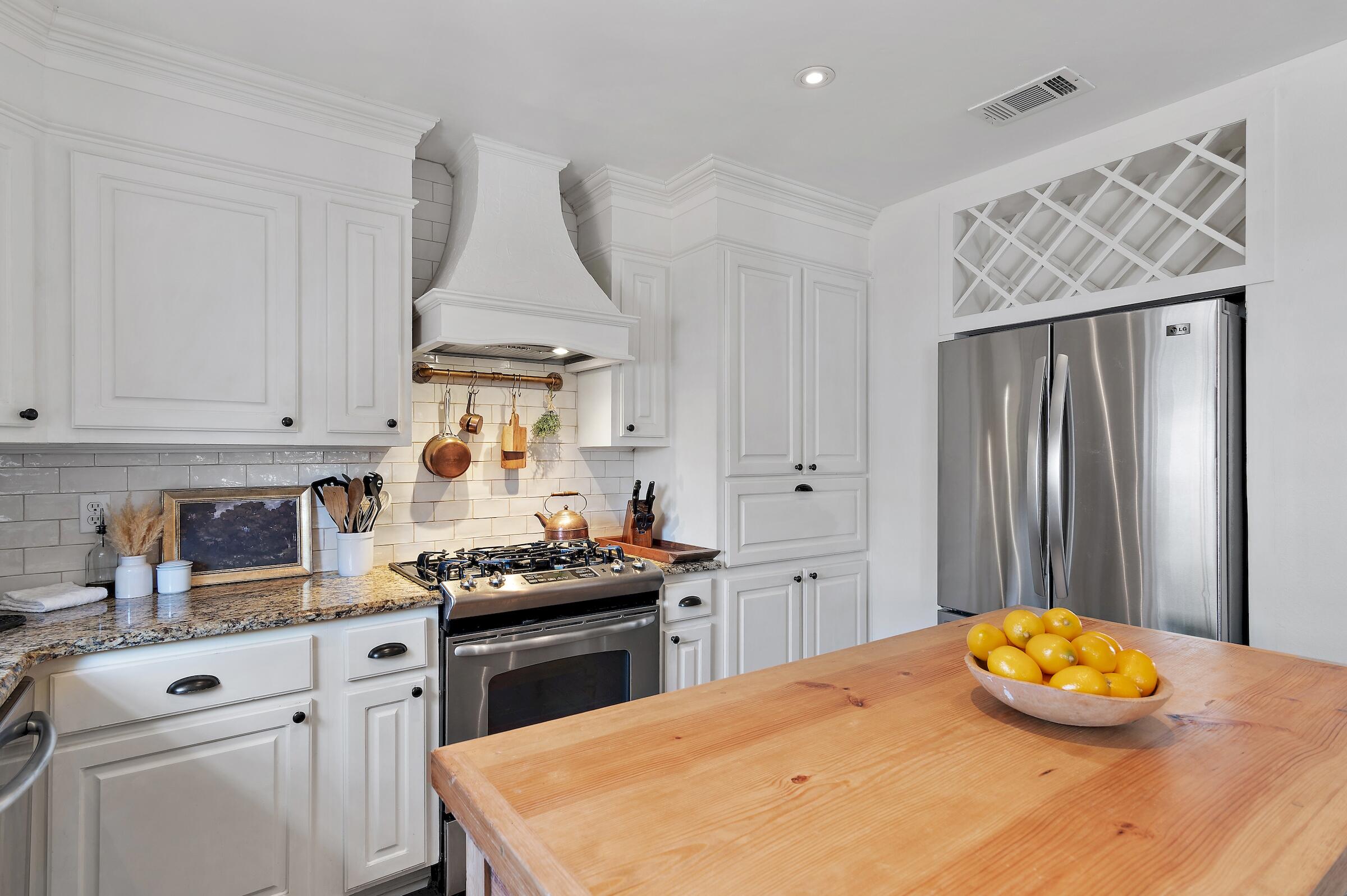 CRYSTAL BEACH COTTAGES - Residential