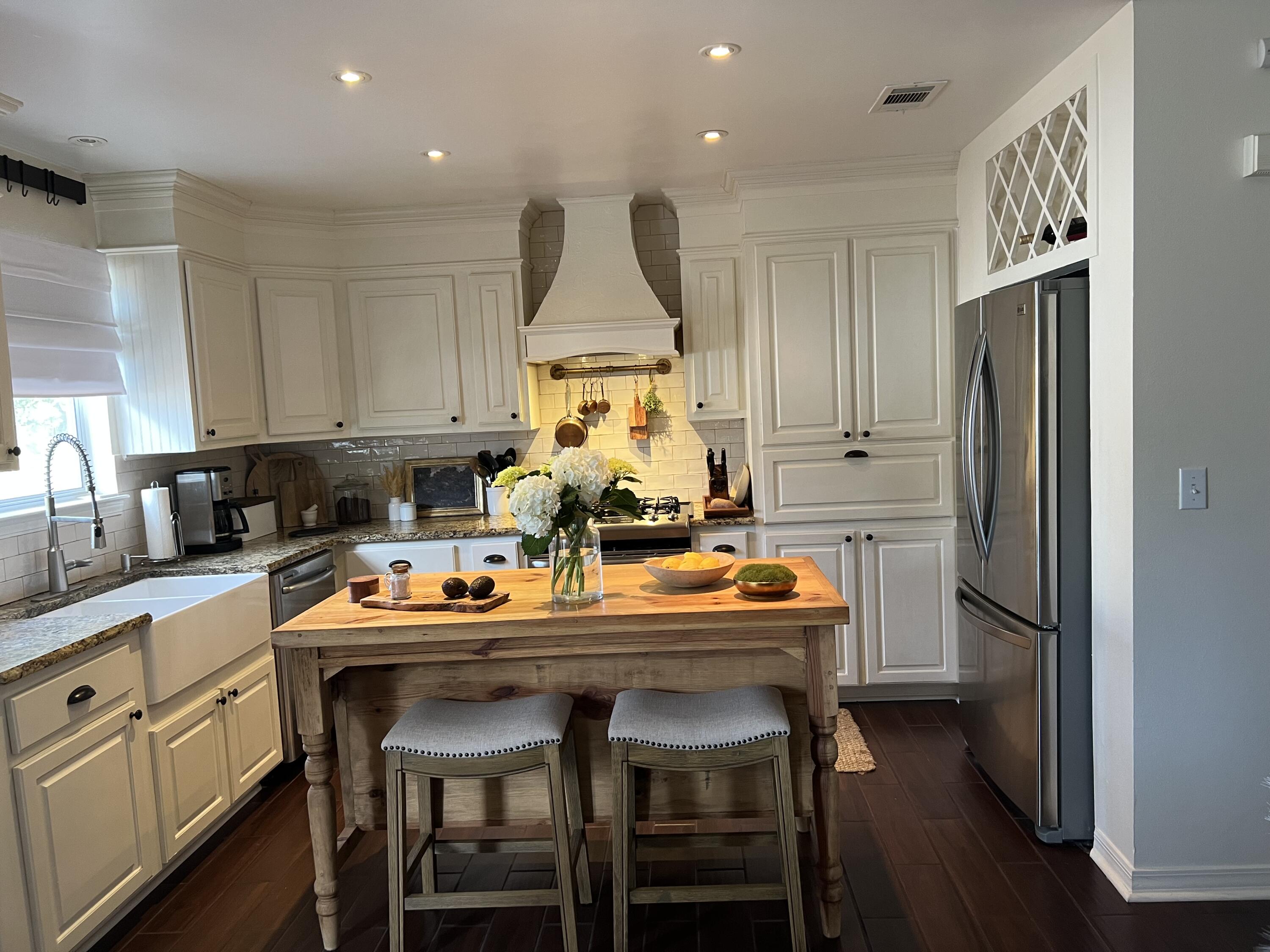 CRYSTAL BEACH COTTAGES - Residential