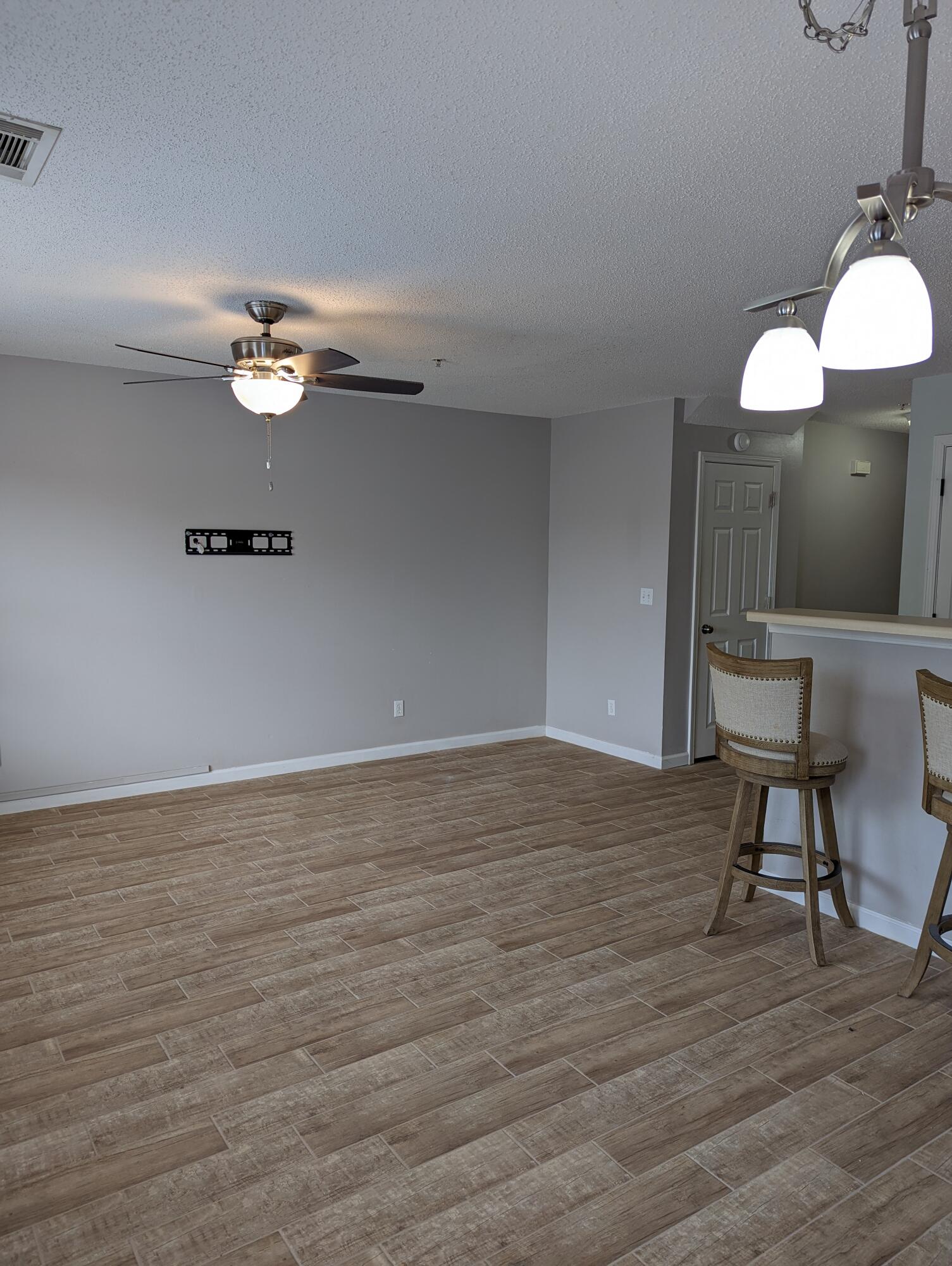 ROLLING PINES - Residential