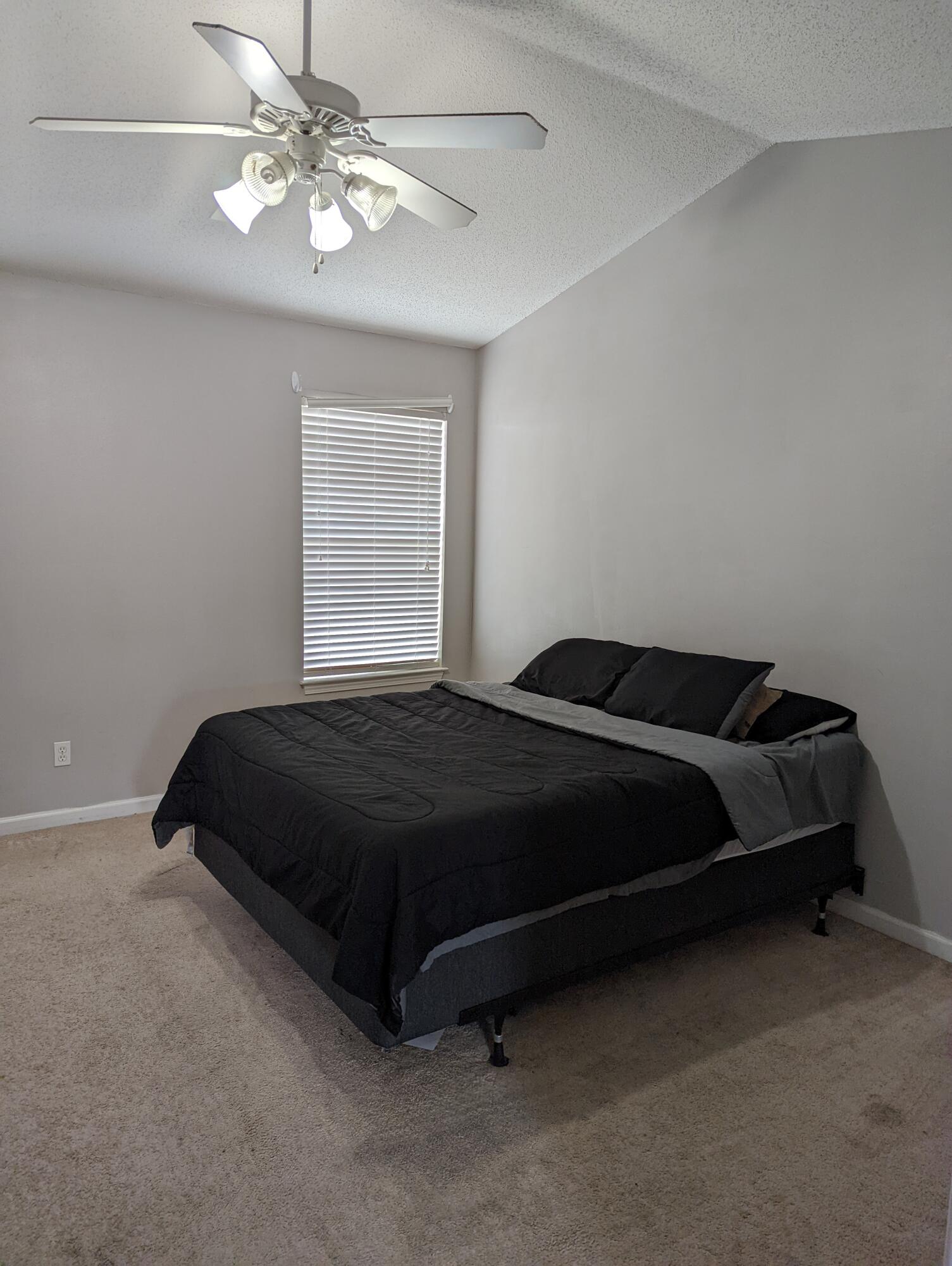 ROLLING PINES - Residential