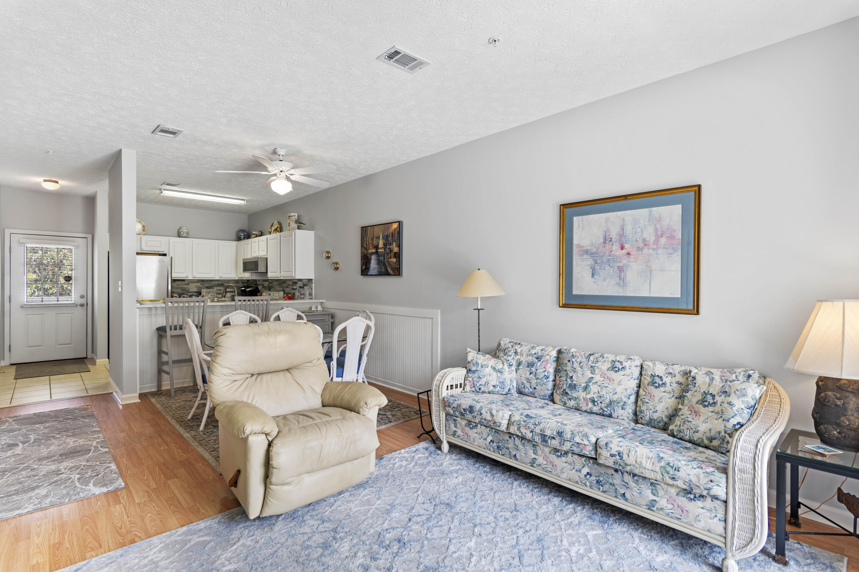 HERONS WATCH CONDO PH 2 - Residential