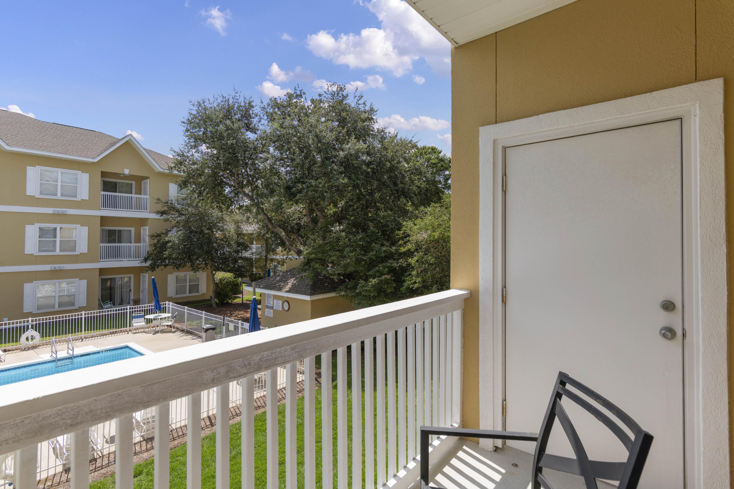 HERONS WATCH CONDO PH 2 - Residential