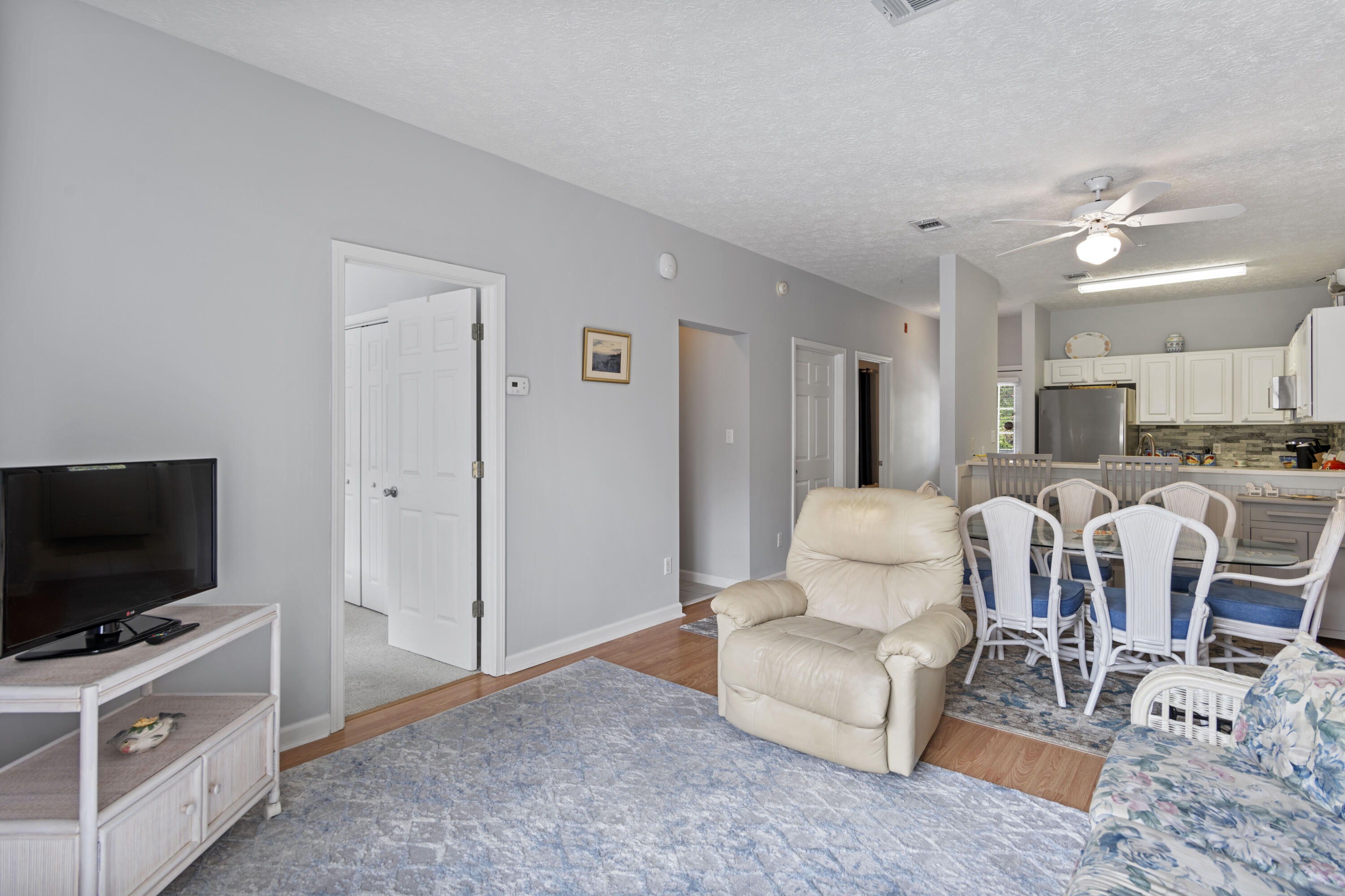 HERONS WATCH CONDO PH 2 - Residential