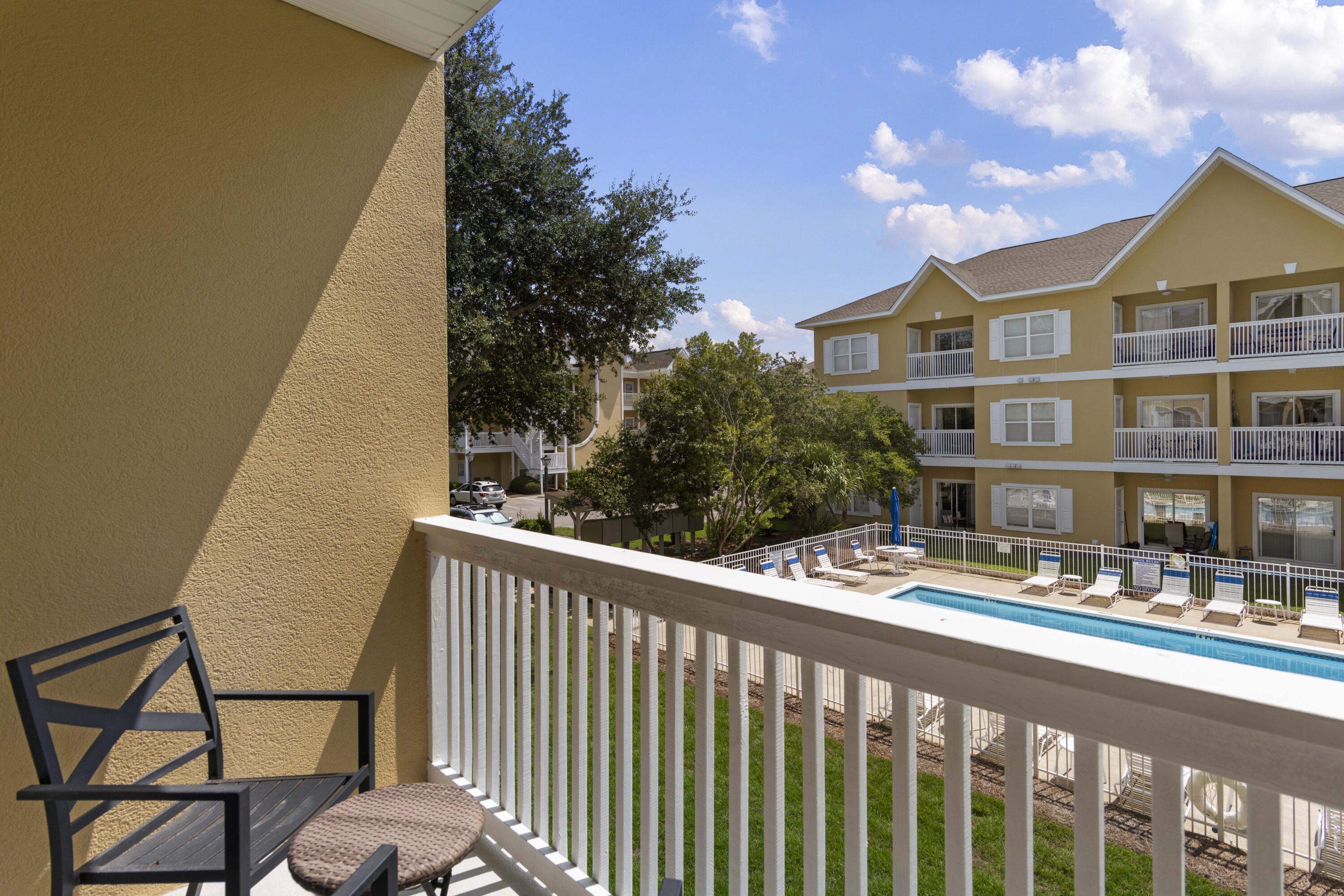 HERONS WATCH CONDO PH 2 - Residential
