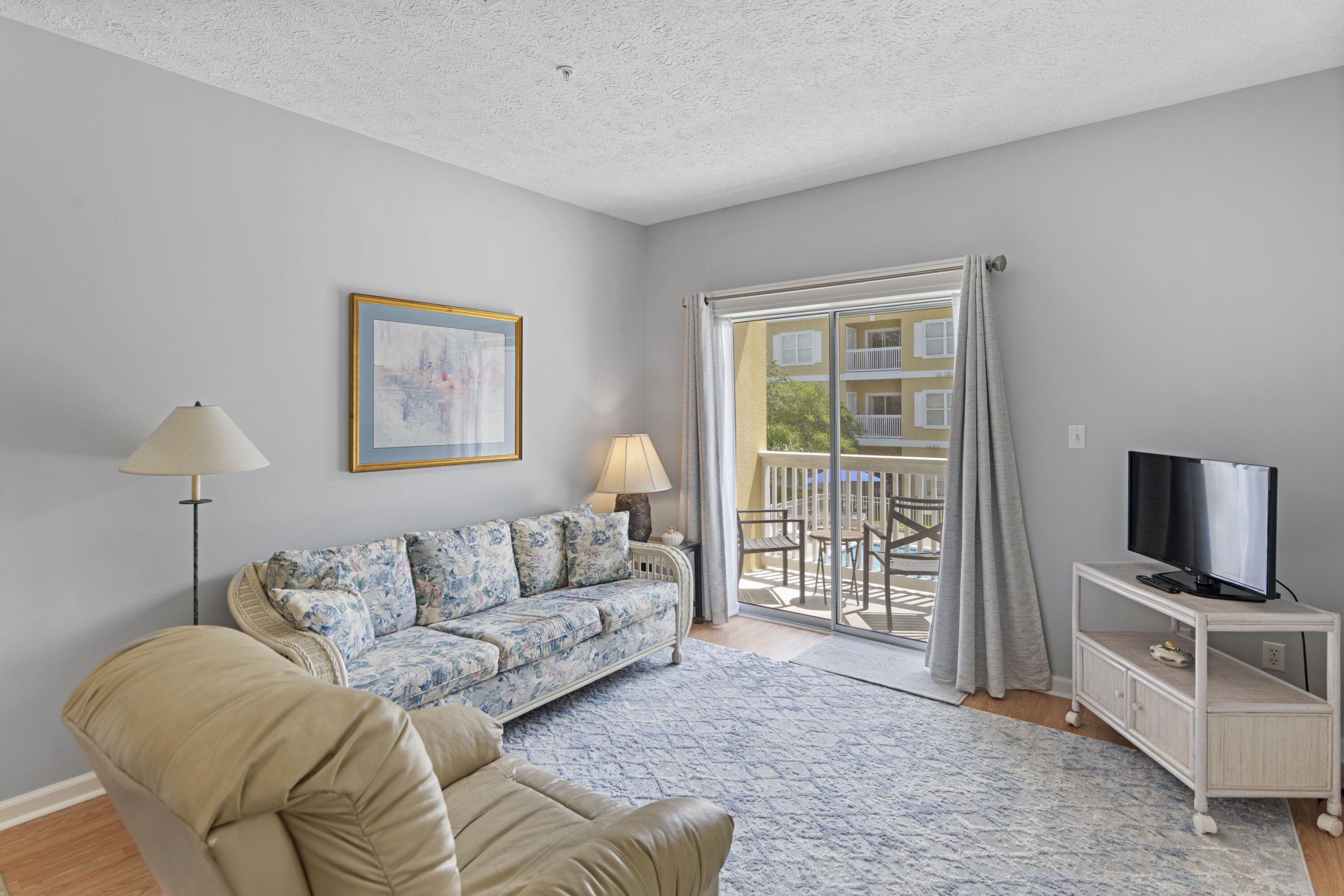 HERONS WATCH CONDO PH 2 - Residential