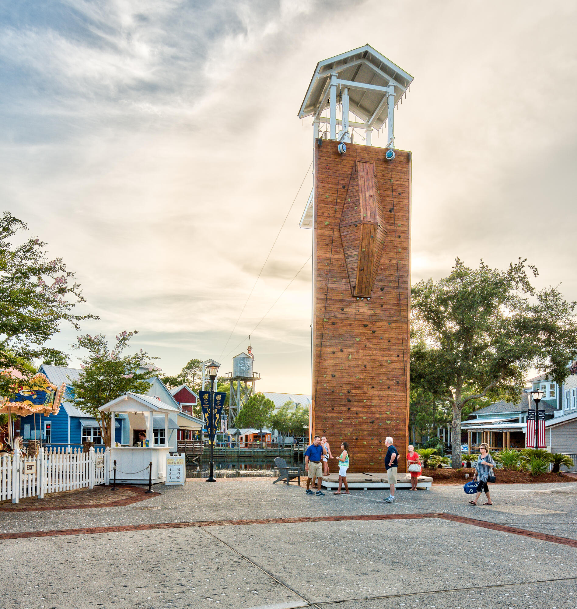 VILLA LAGO - Residential