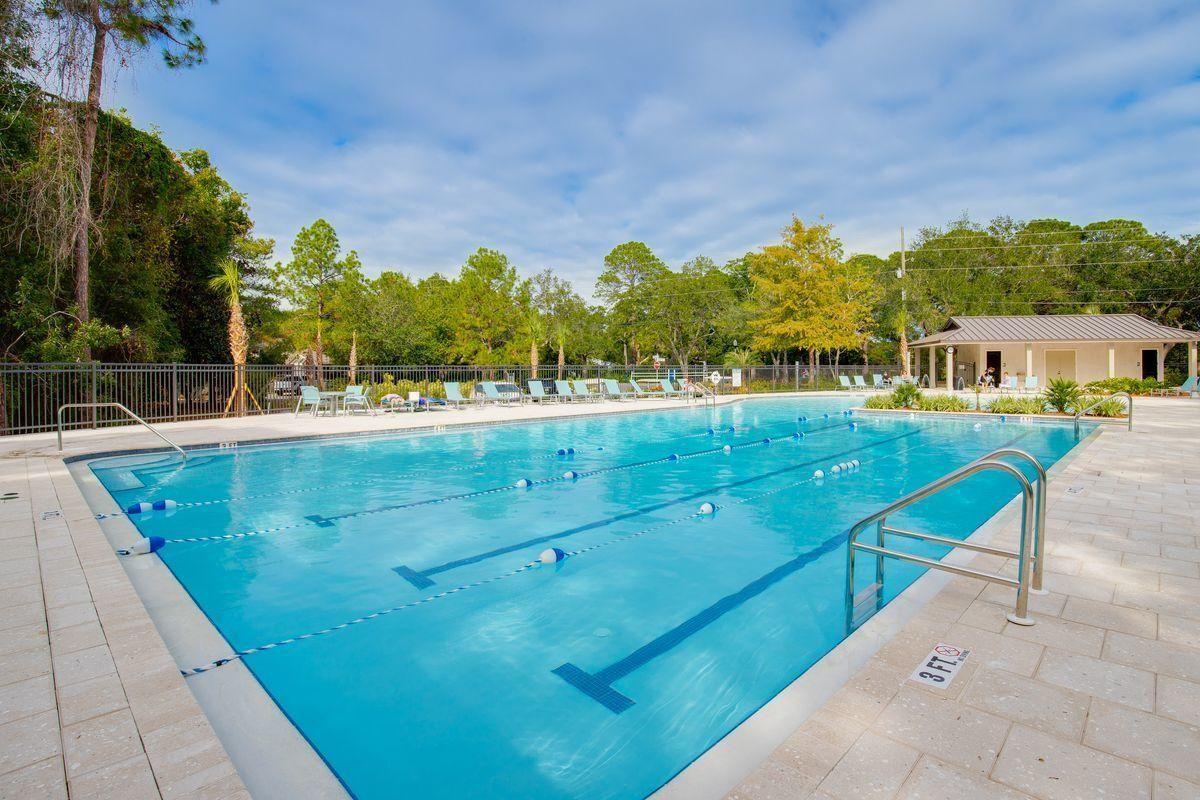 VILLA LAGO - Residential