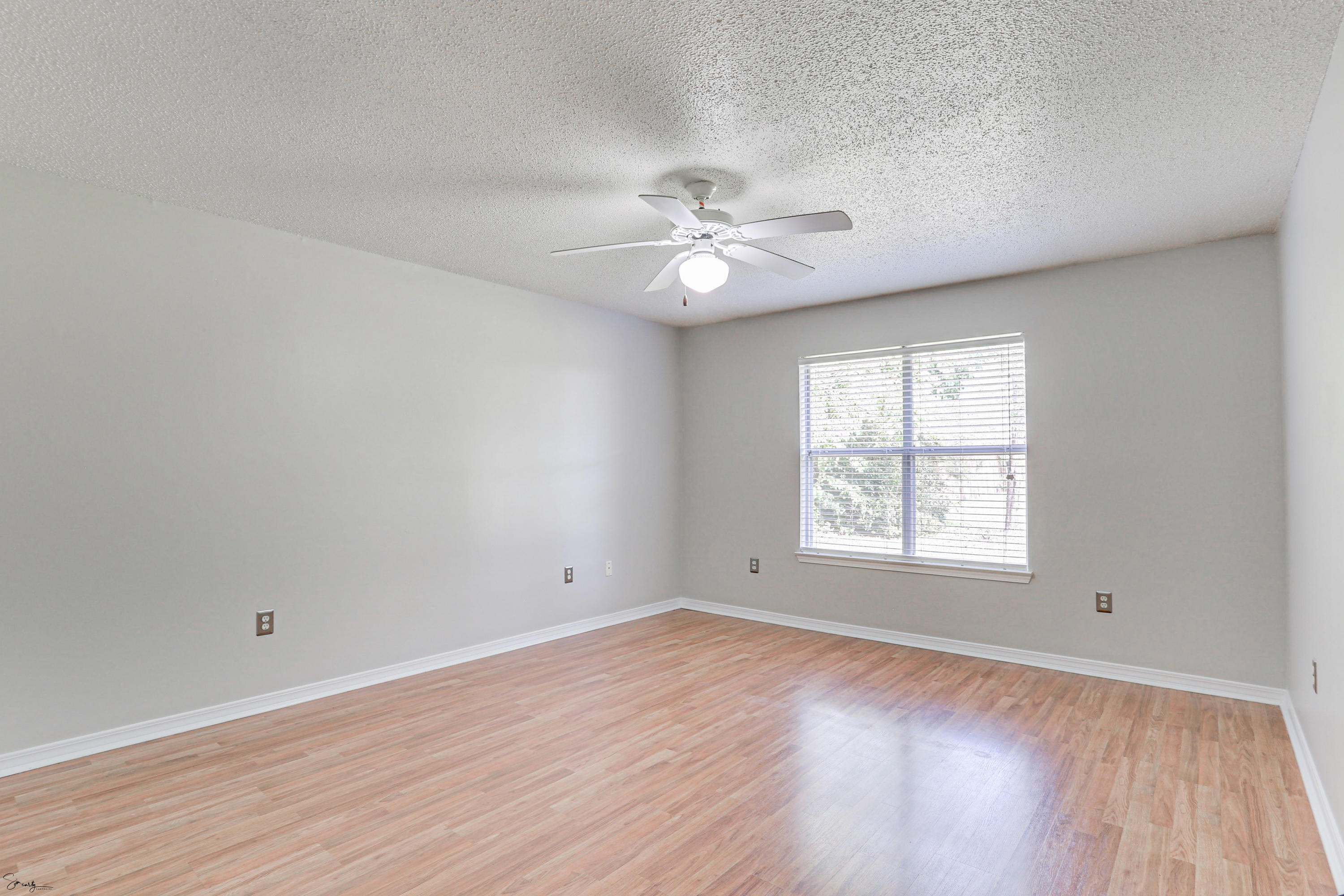 CORONADO VILLAGE PH 3 - Residential