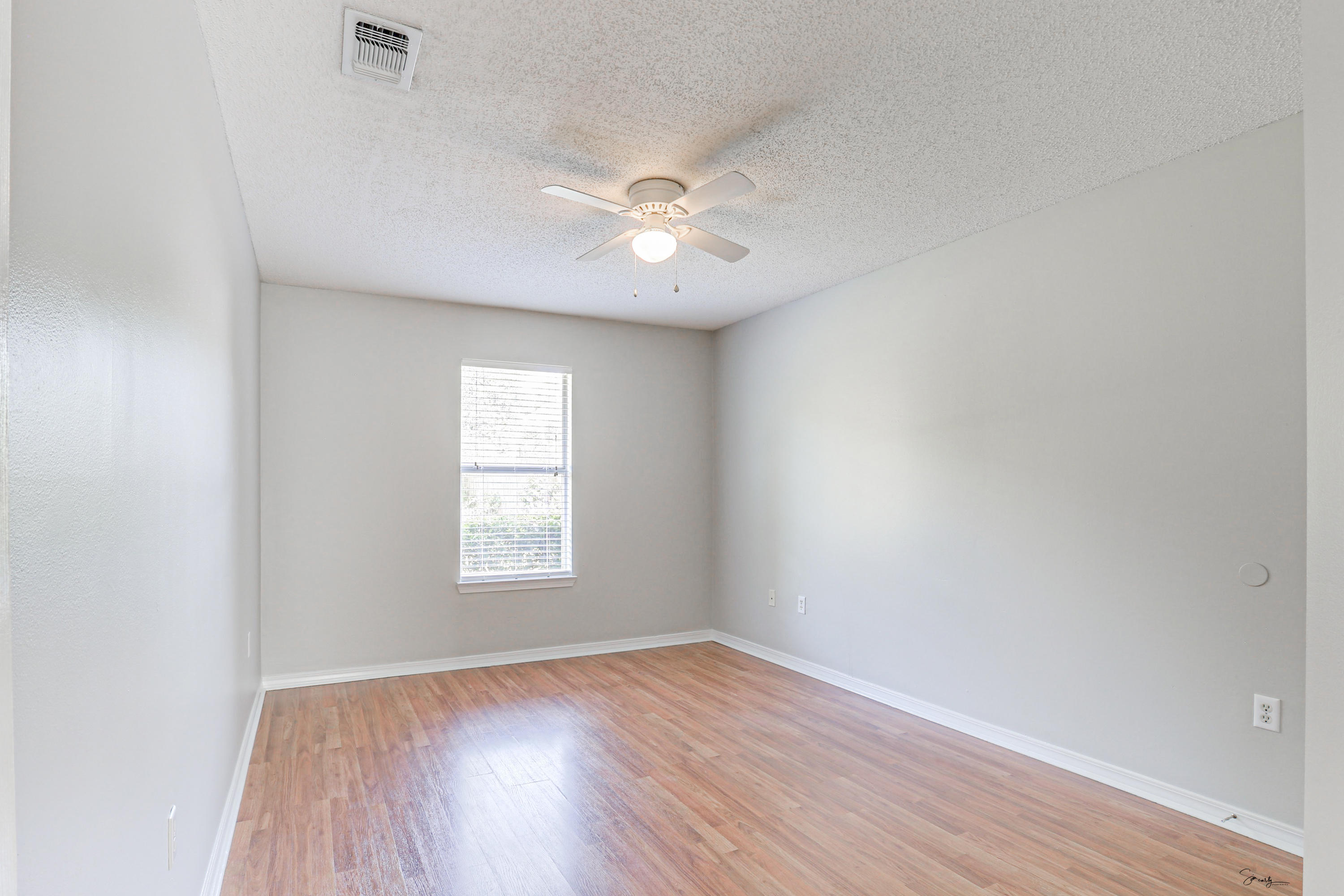 CORONADO VILLAGE PH 3 - Residential