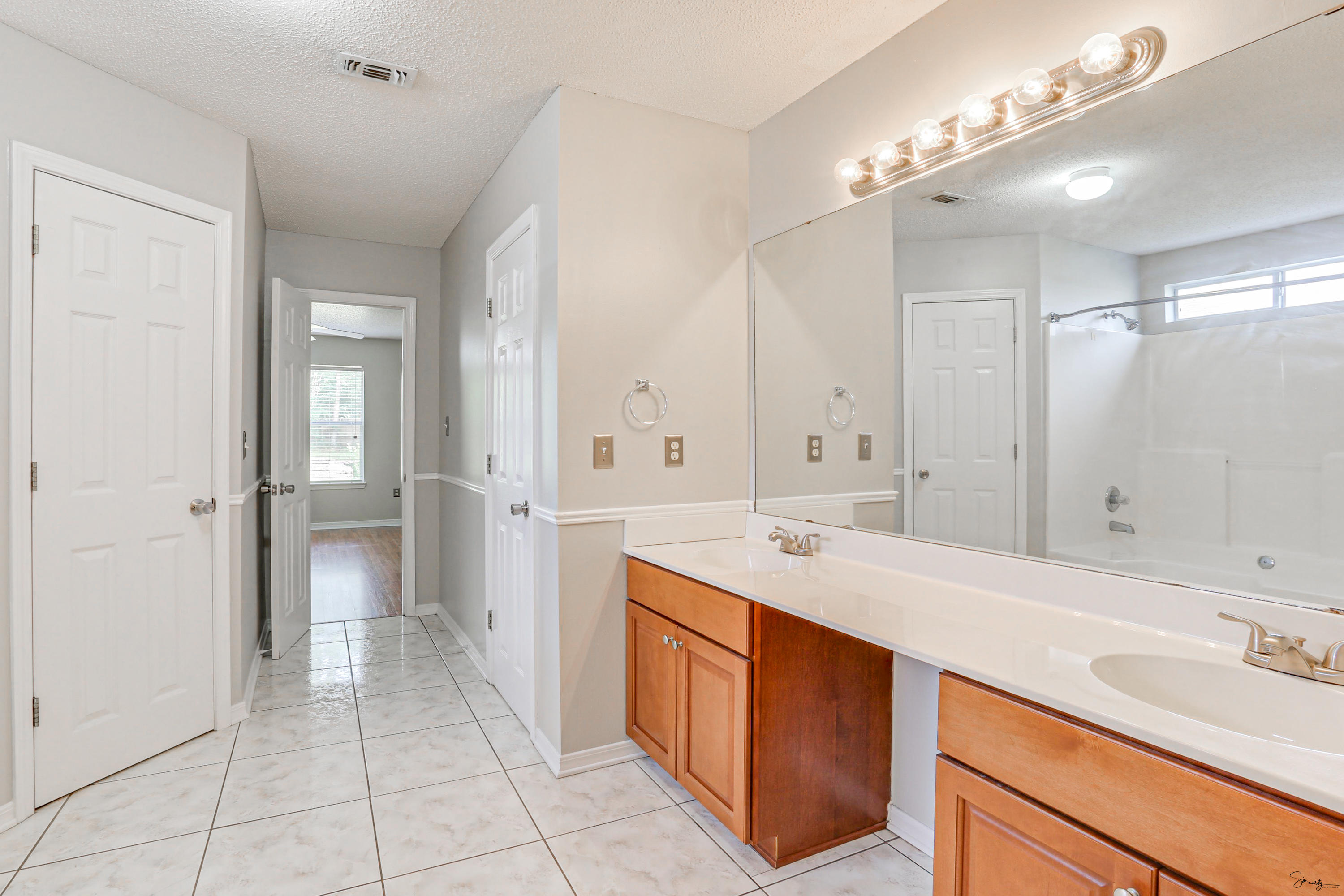 CORONADO VILLAGE PH 3 - Residential