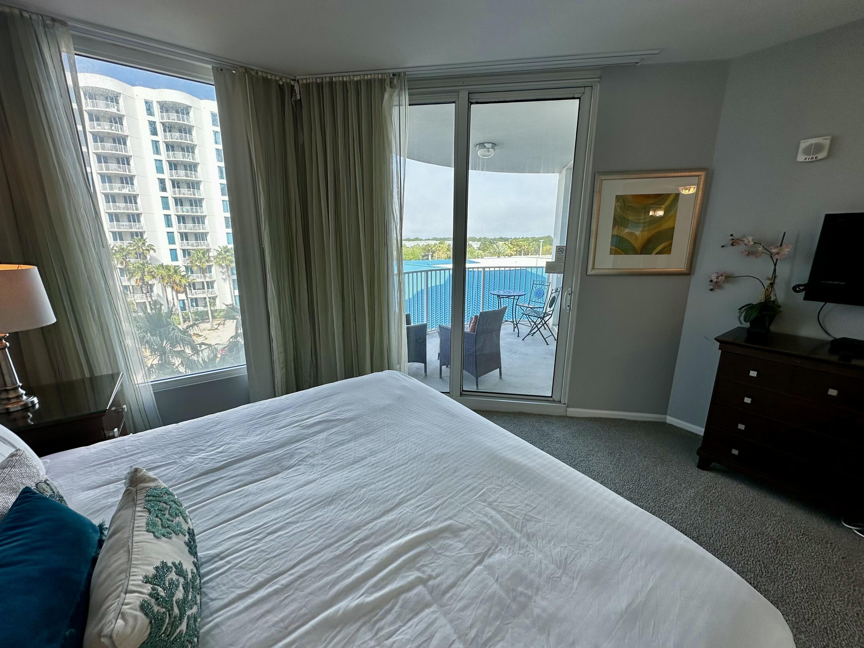 THE PALMS OF DESTIN - Residential