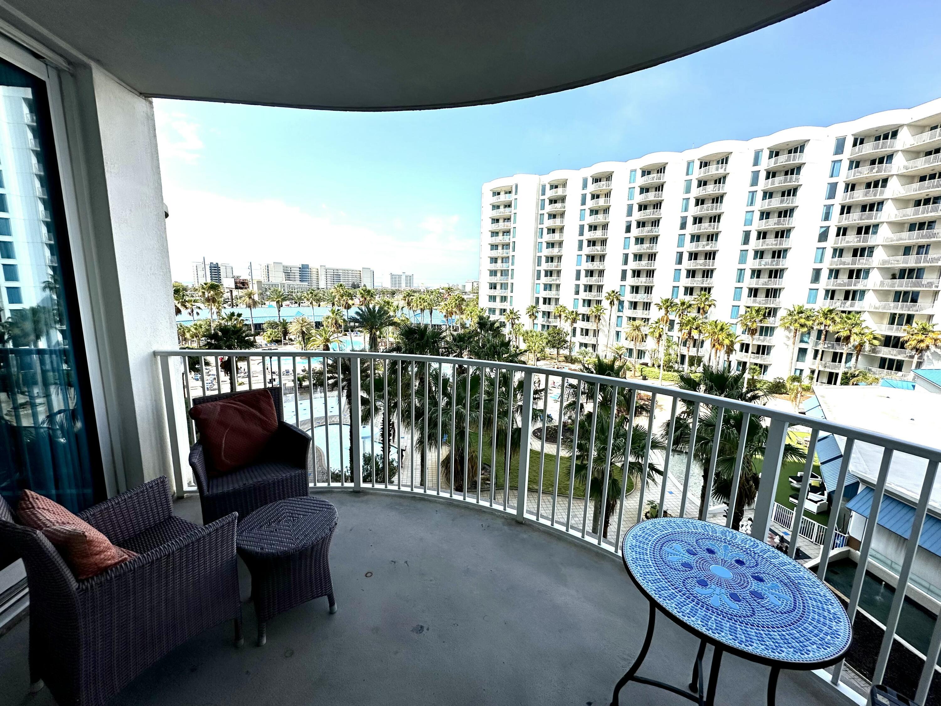 THE PALMS OF DESTIN - Residential