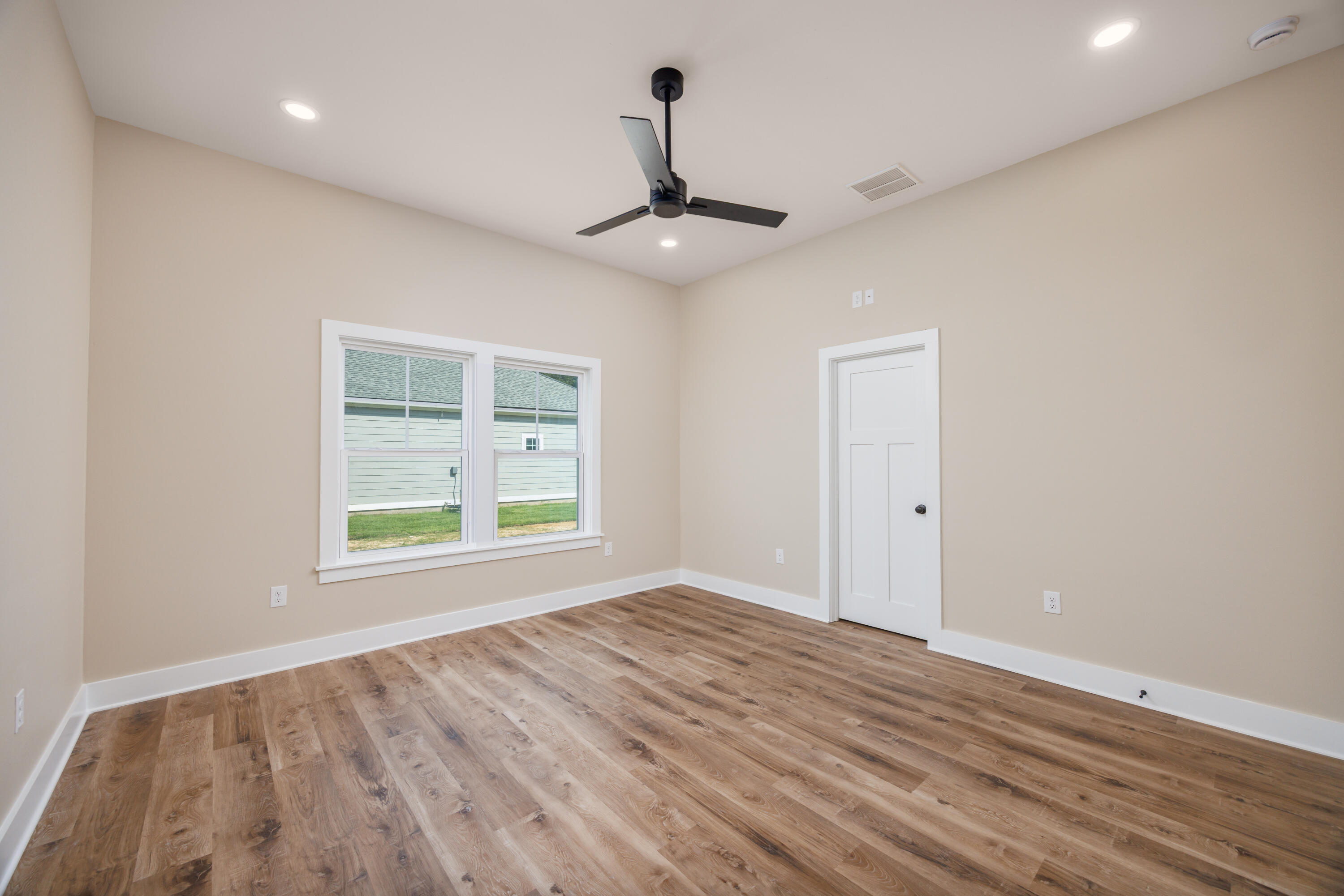 Live Oak Cottages - Residential
