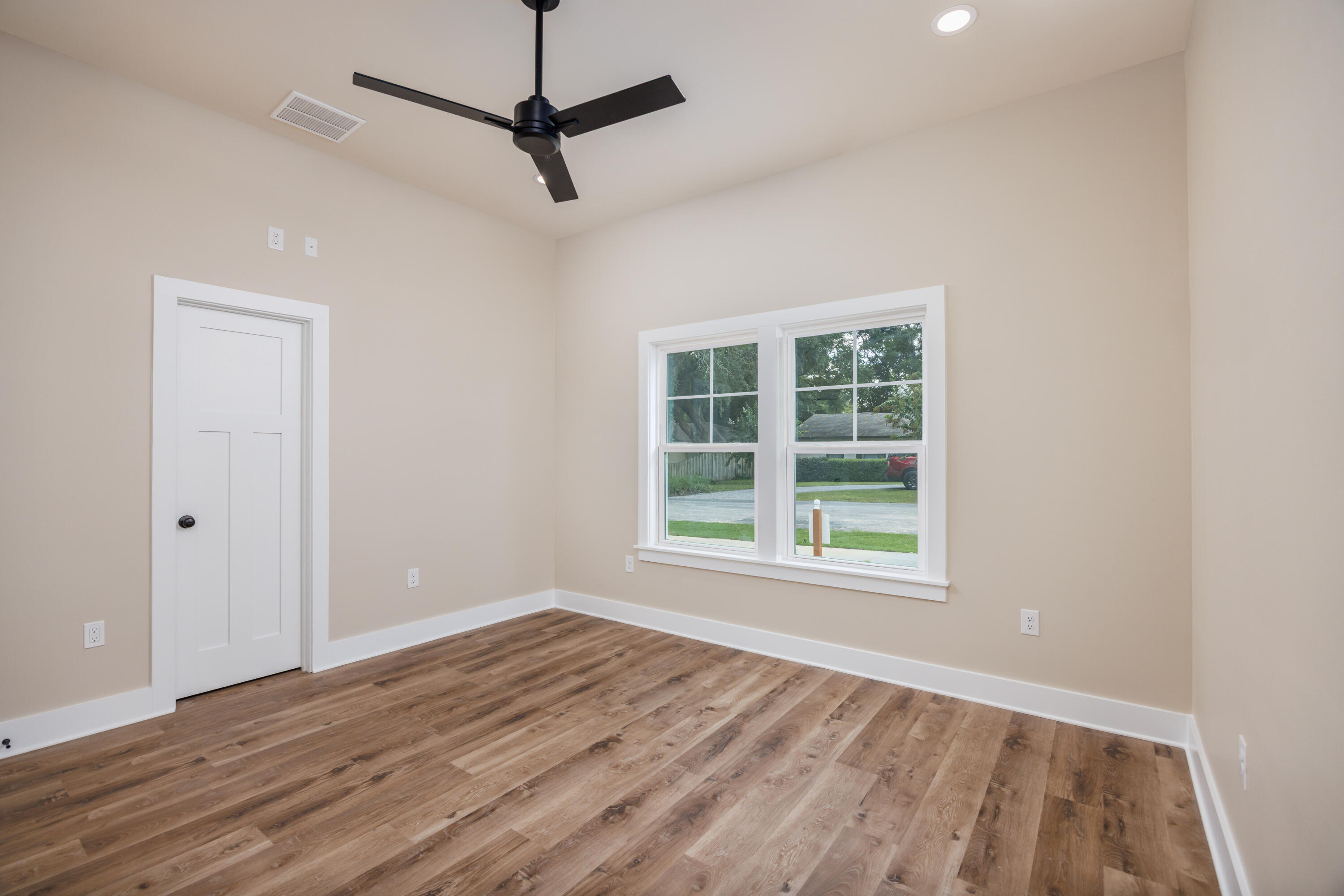 Live Oak Cottages - Residential