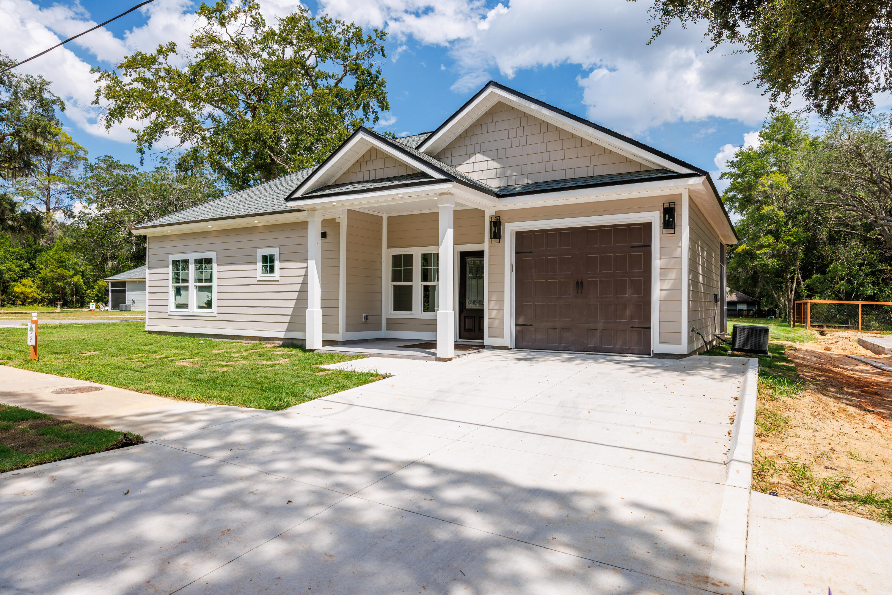 Live Oak Cottages - Residential