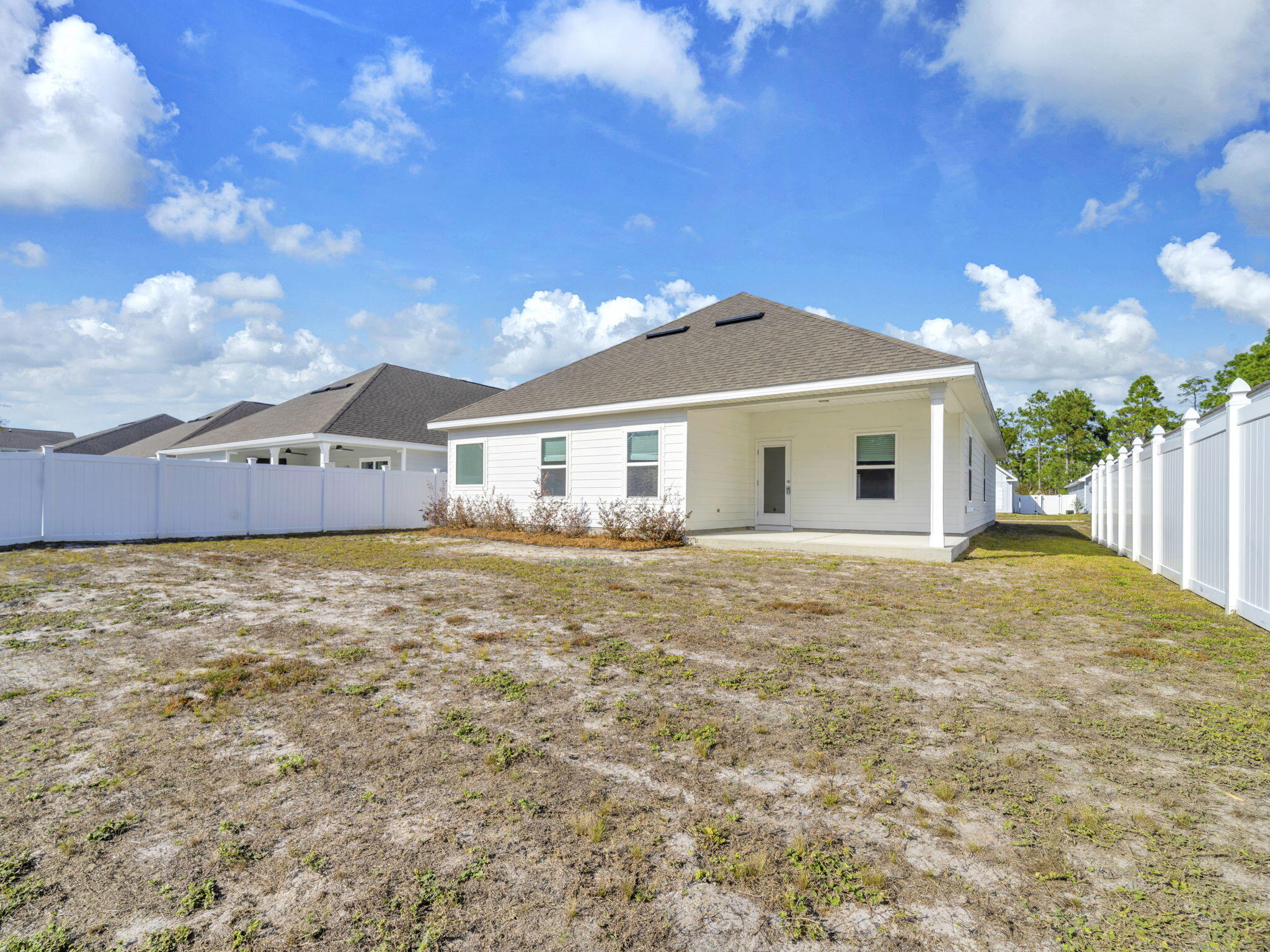 STONEGATE - Residential