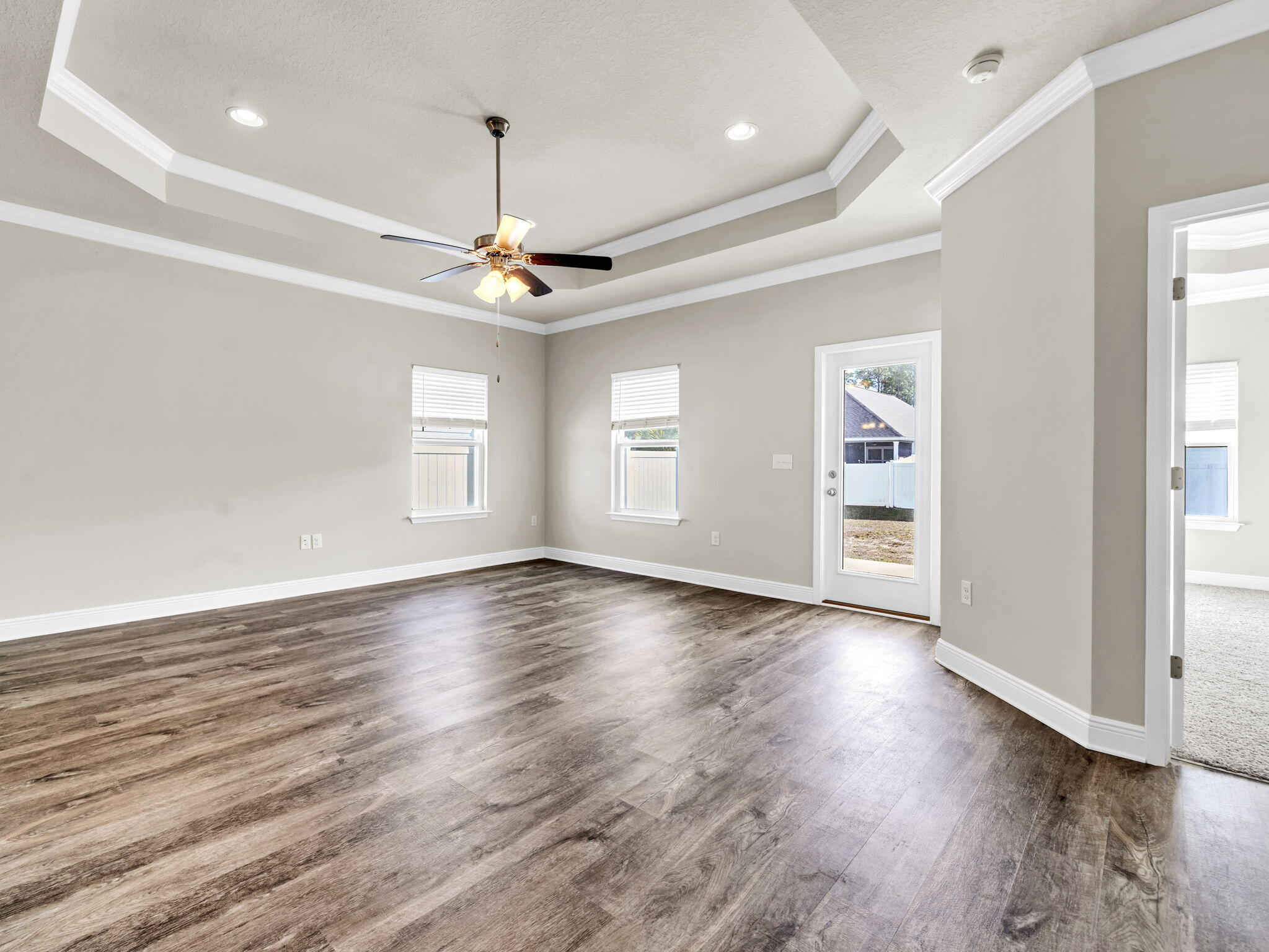 STONEGATE - Residential