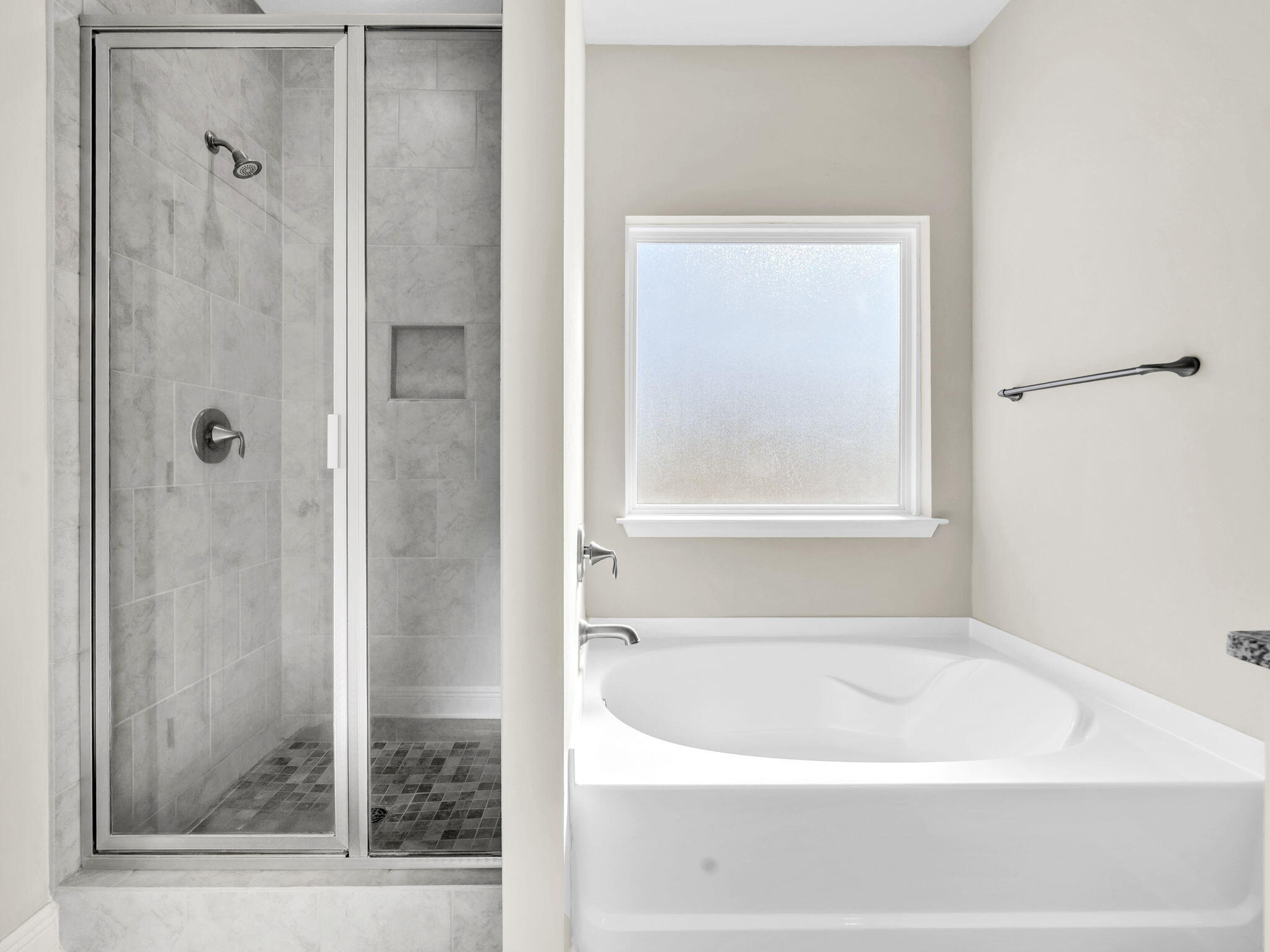 STONEGATE - Residential