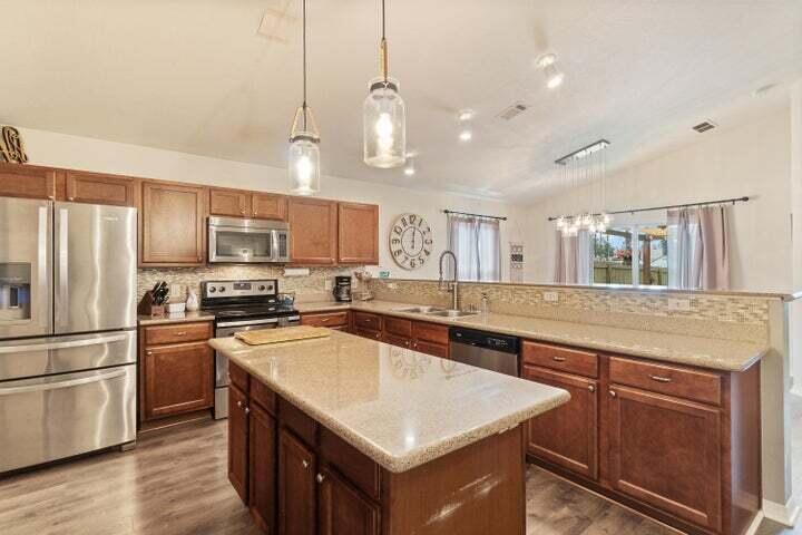 NAVARRE S/D 2ND ADDN - Residential Lease