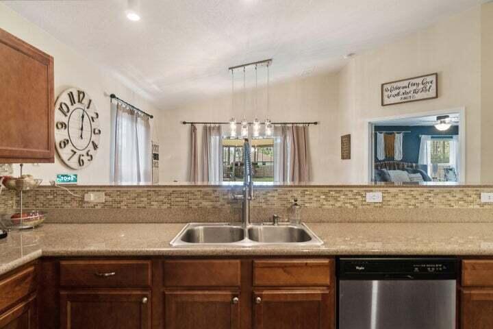 NAVARRE S/D 2ND ADDN - Residential Lease