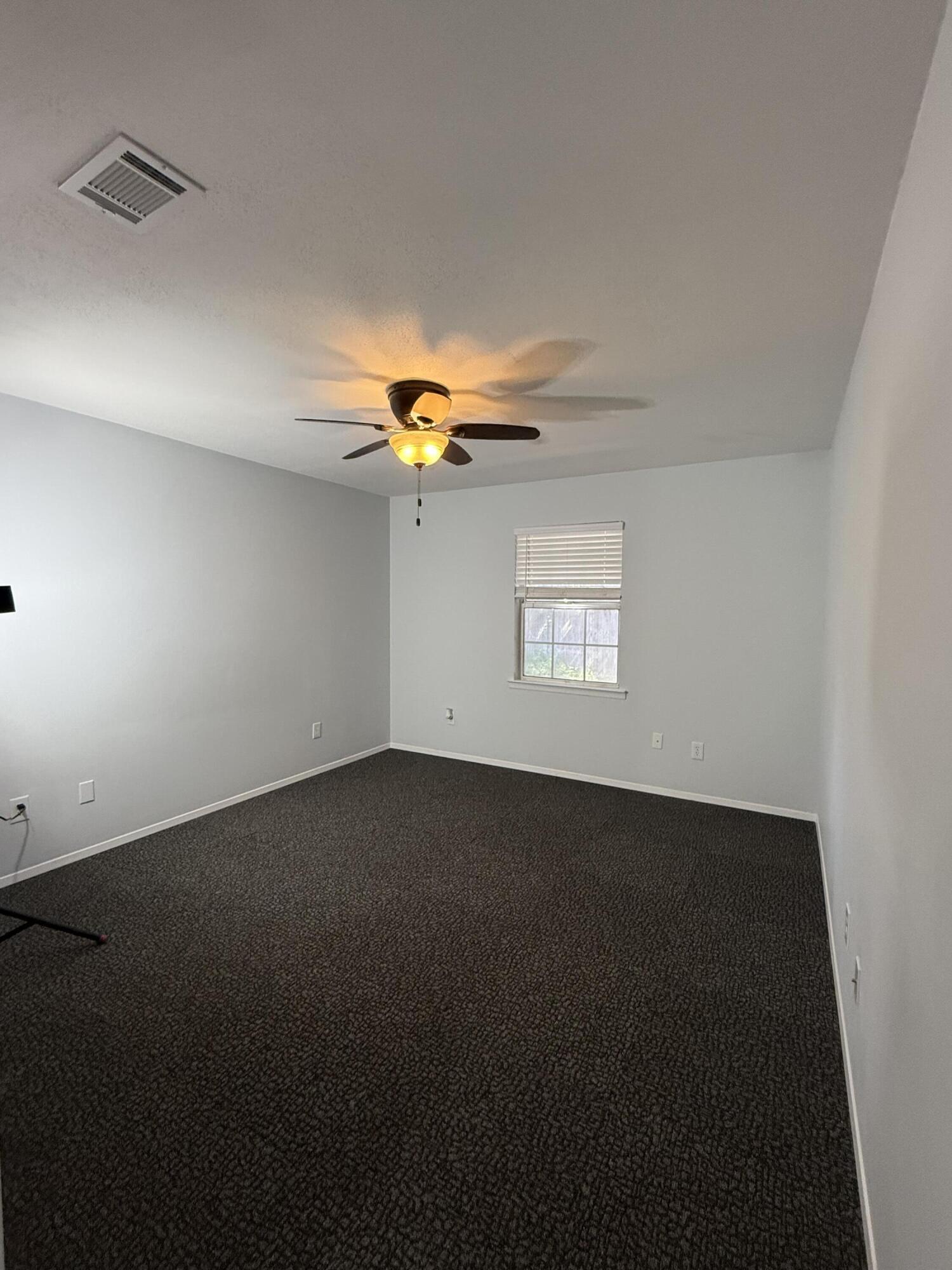 WELLINGTON MANOR - Residential Lease