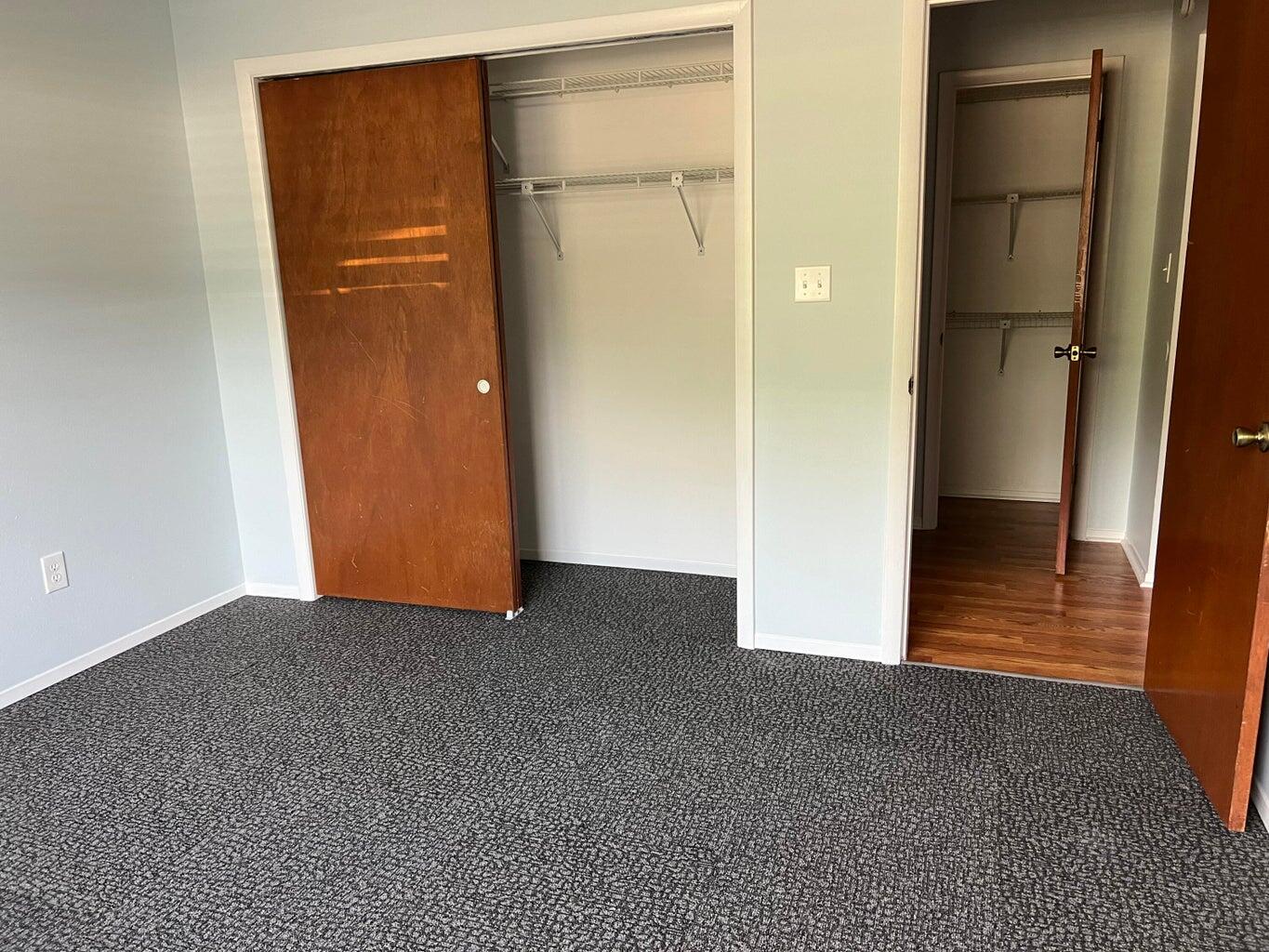 WELLINGTON MANOR - Residential Lease