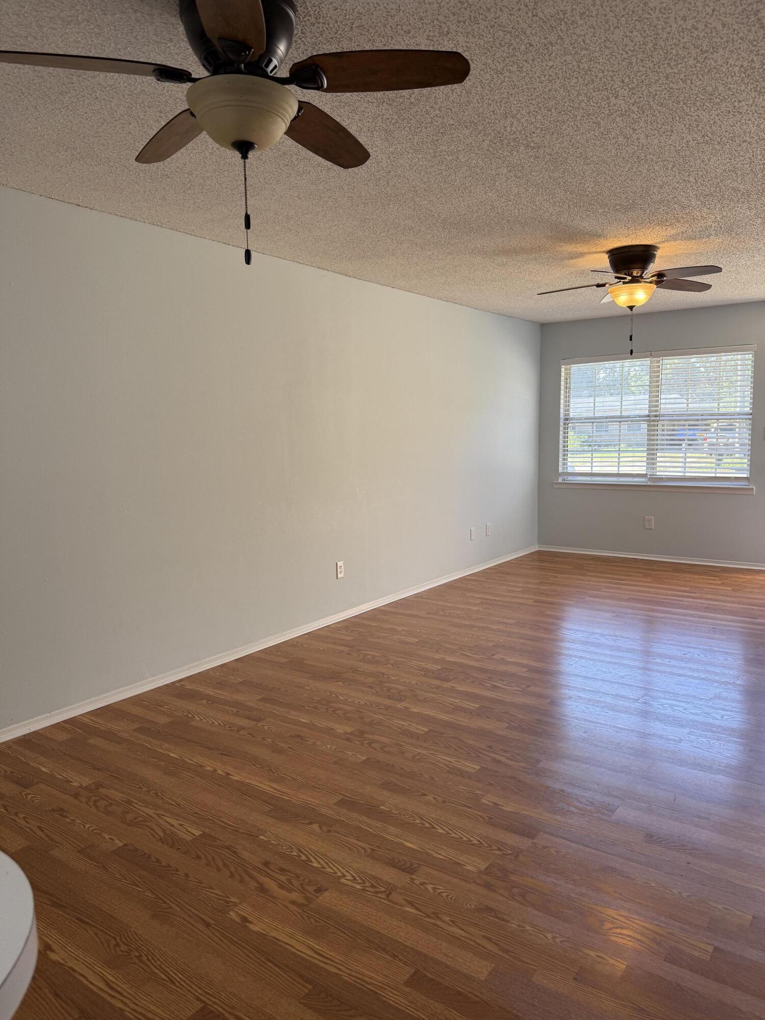 WELLINGTON MANOR - Residential Lease