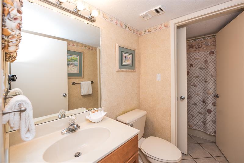 DESTIN BEACH CLUB - Residential