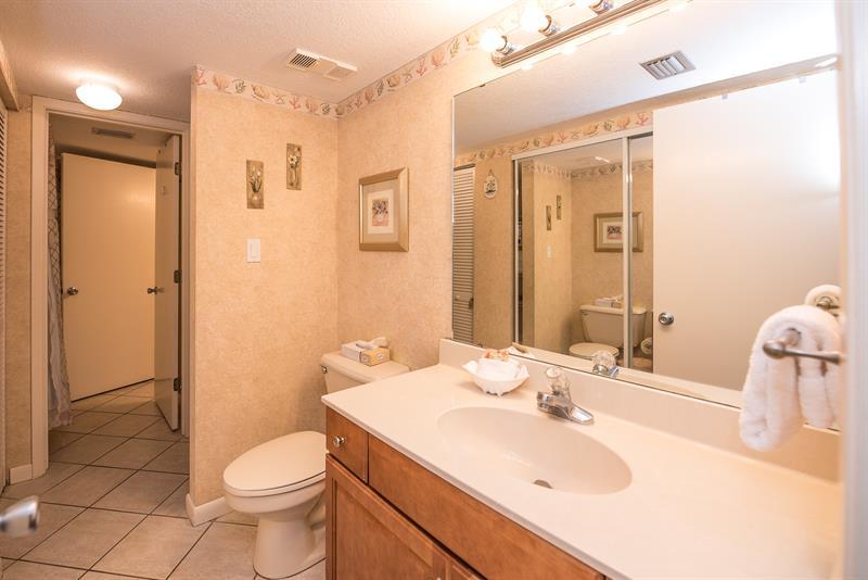 DESTIN BEACH CLUB - Residential