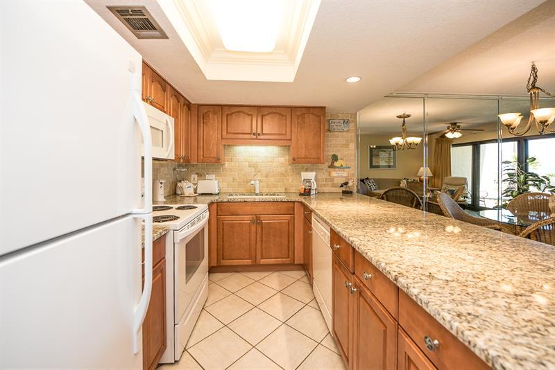 DESTIN BEACH CLUB - Residential