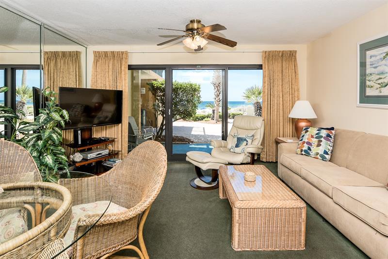 DESTIN BEACH CLUB - Residential