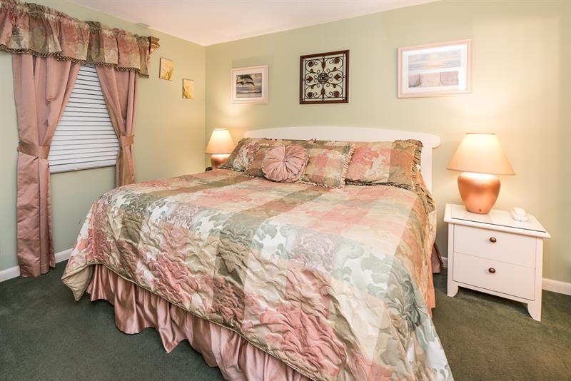 DESTIN BEACH CLUB - Residential