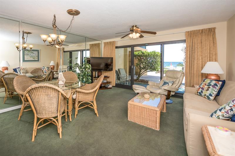 DESTIN BEACH CLUB - Residential