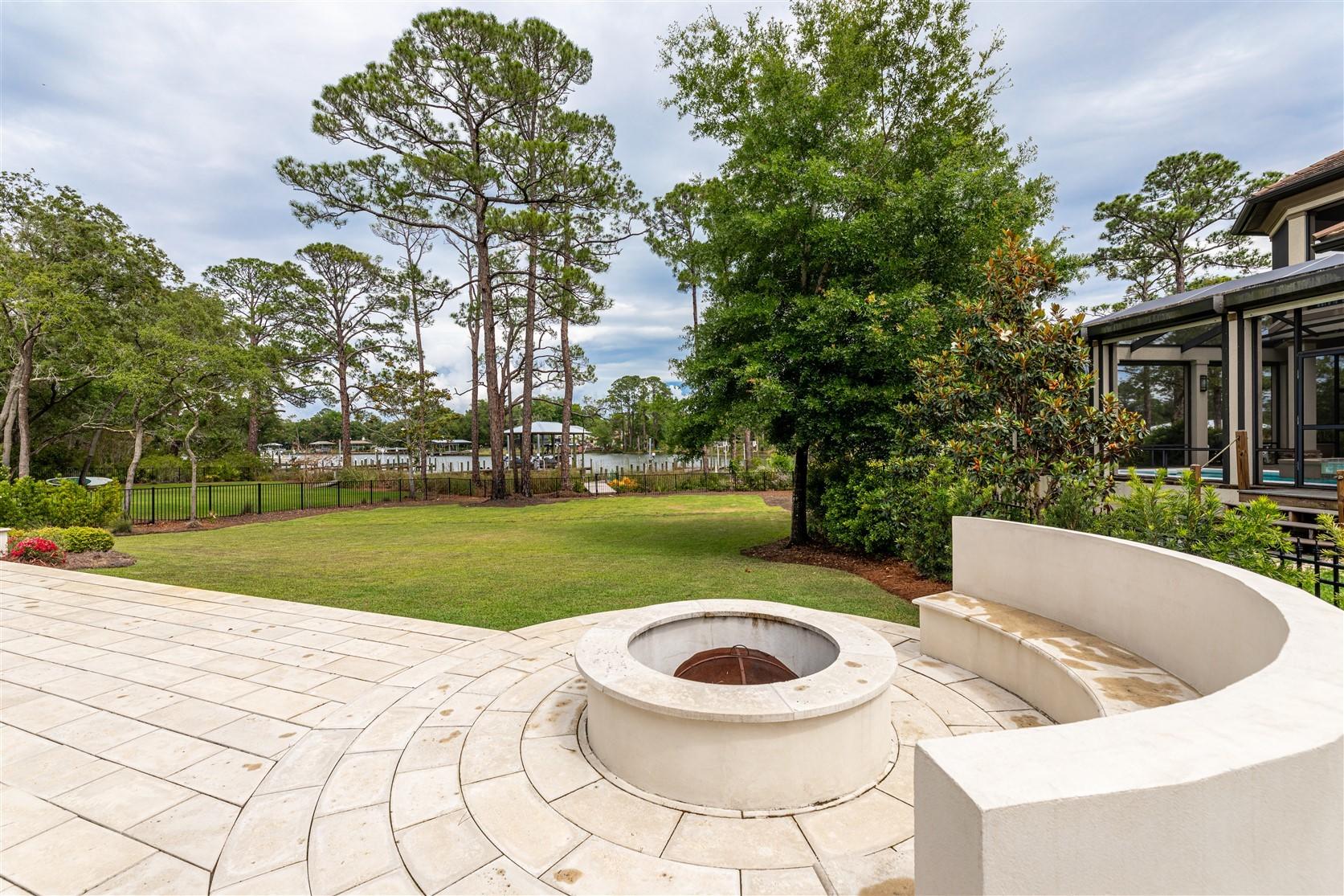 Botany Bayou - Residential