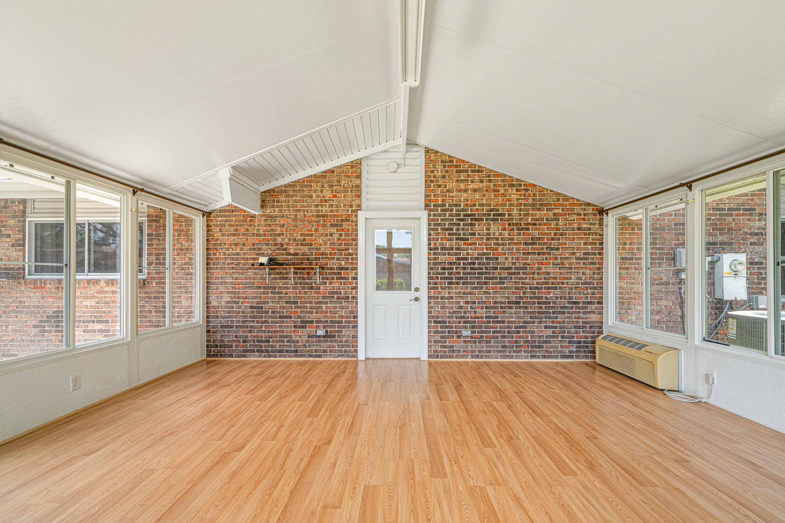 PALM ESTATES UNIT 1 - Residential