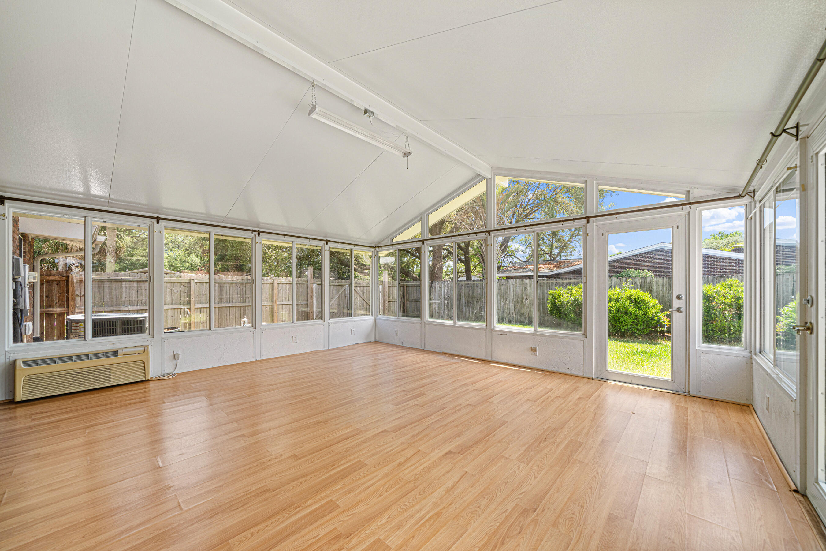PALM ESTATES UNIT 1 - Residential
