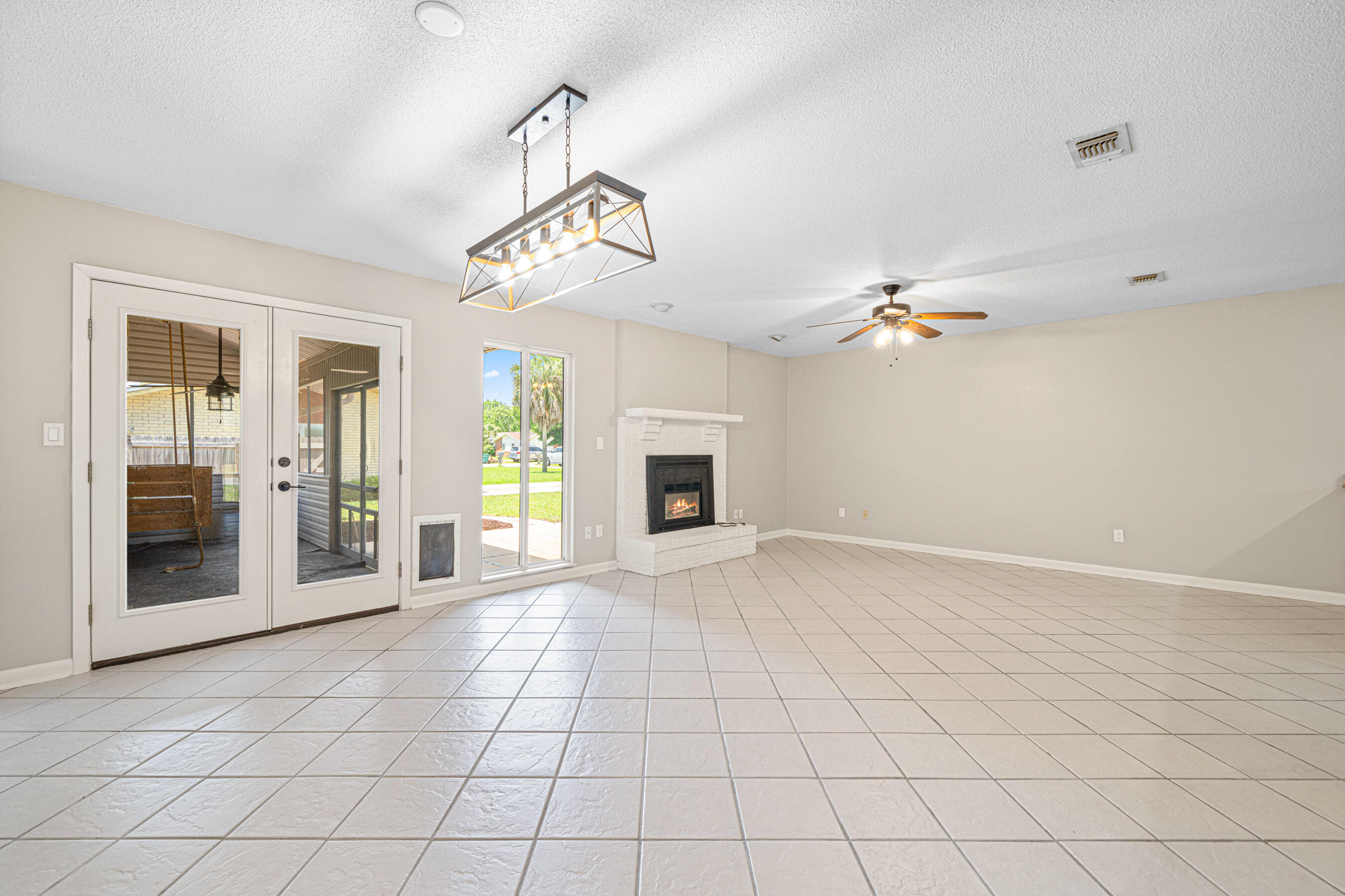 PALM ESTATES UNIT 1 - Residential