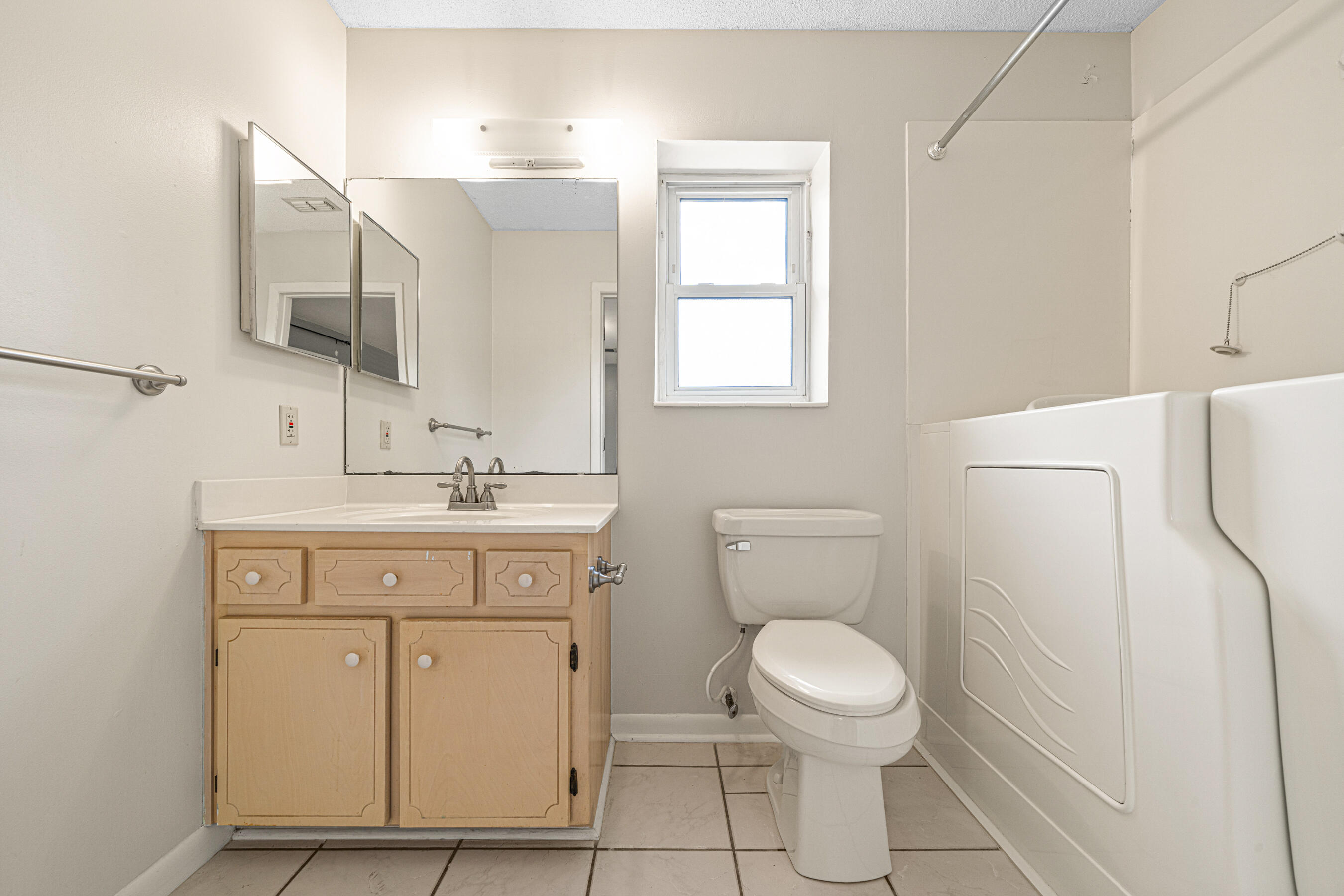 PALM ESTATES UNIT 1 - Residential