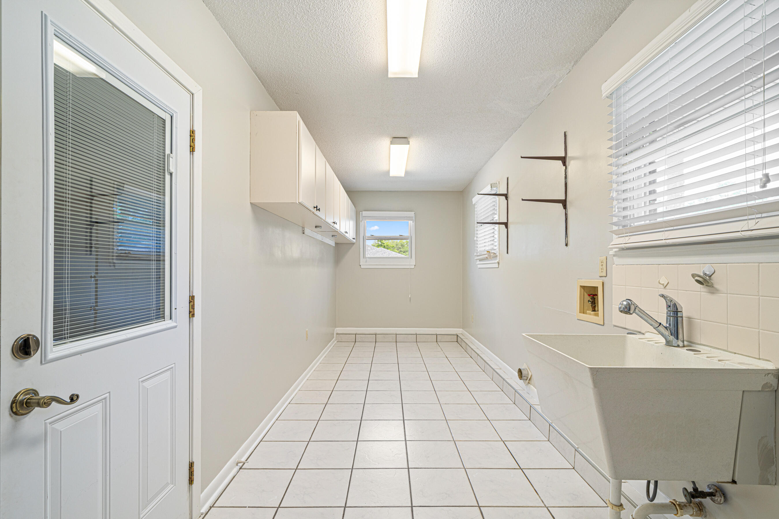 PALM ESTATES UNIT 1 - Residential