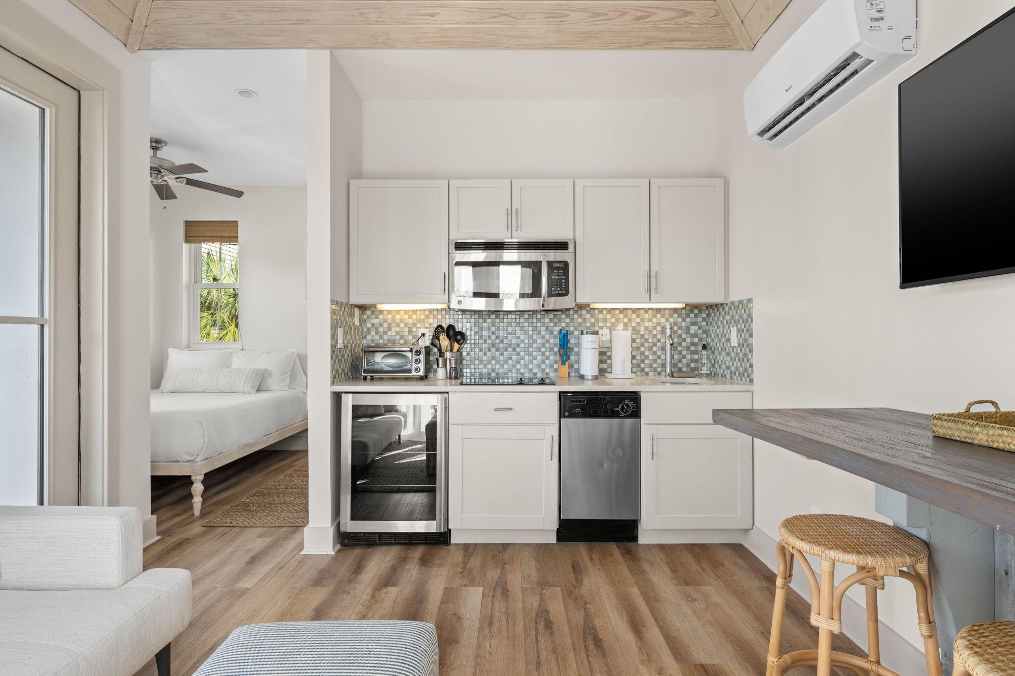 COSTA CARINA - Residential