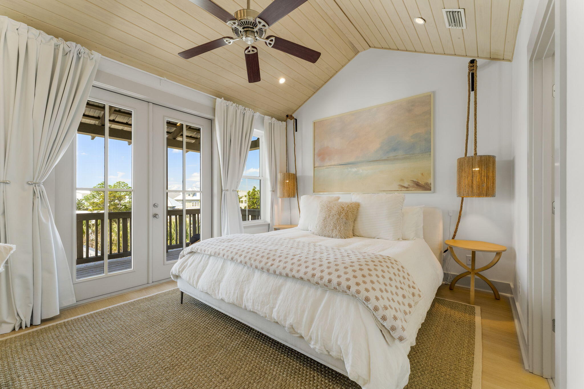 COSTA CARINA - Residential