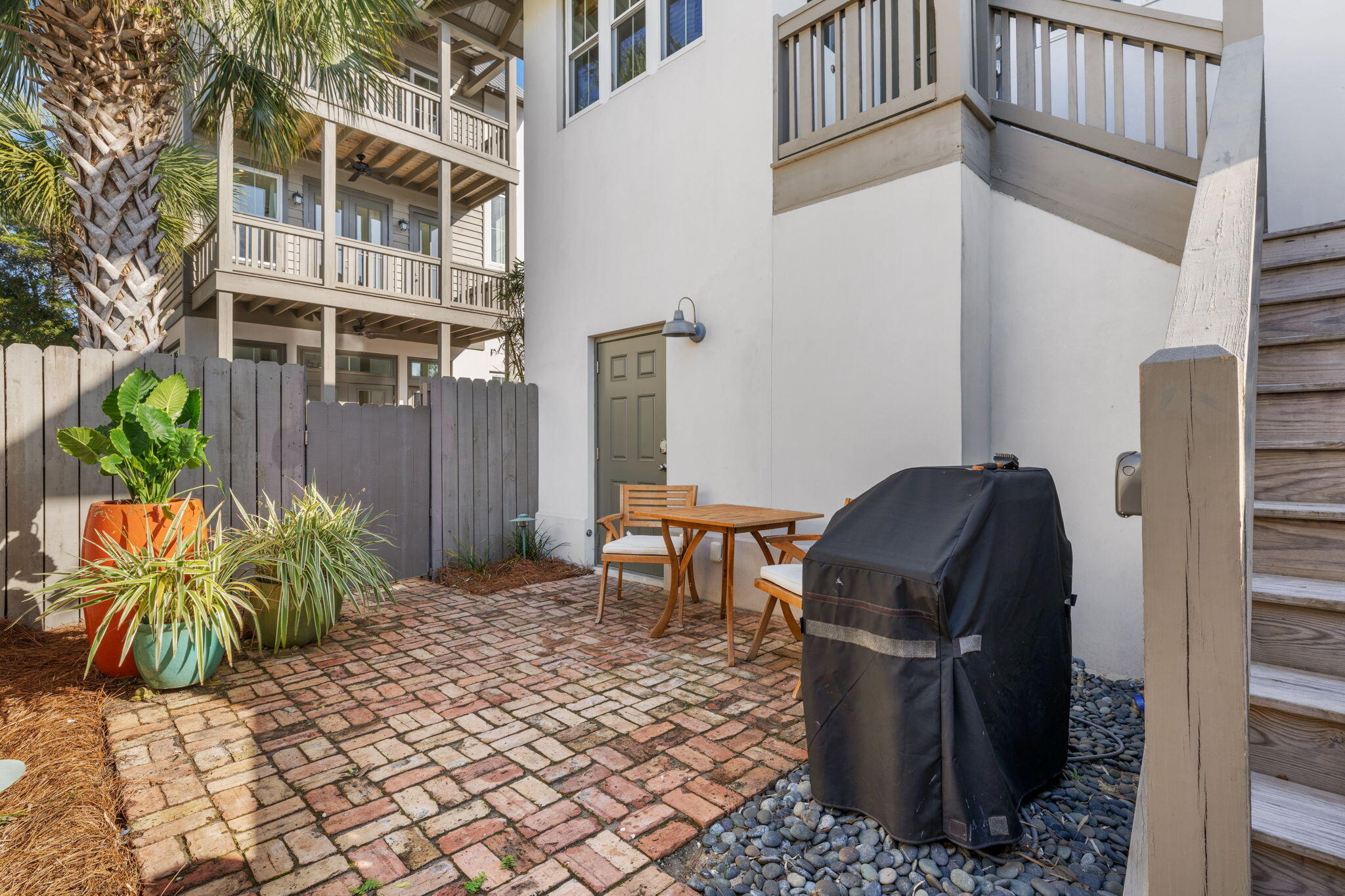 COSTA CARINA - Residential