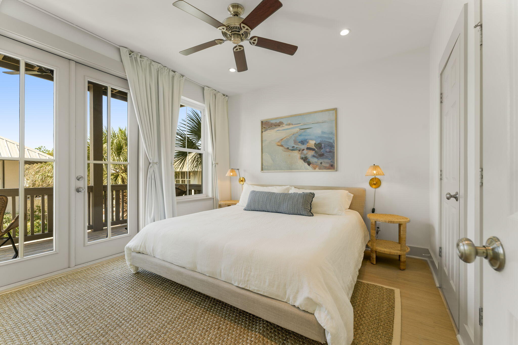 COSTA CARINA - Residential