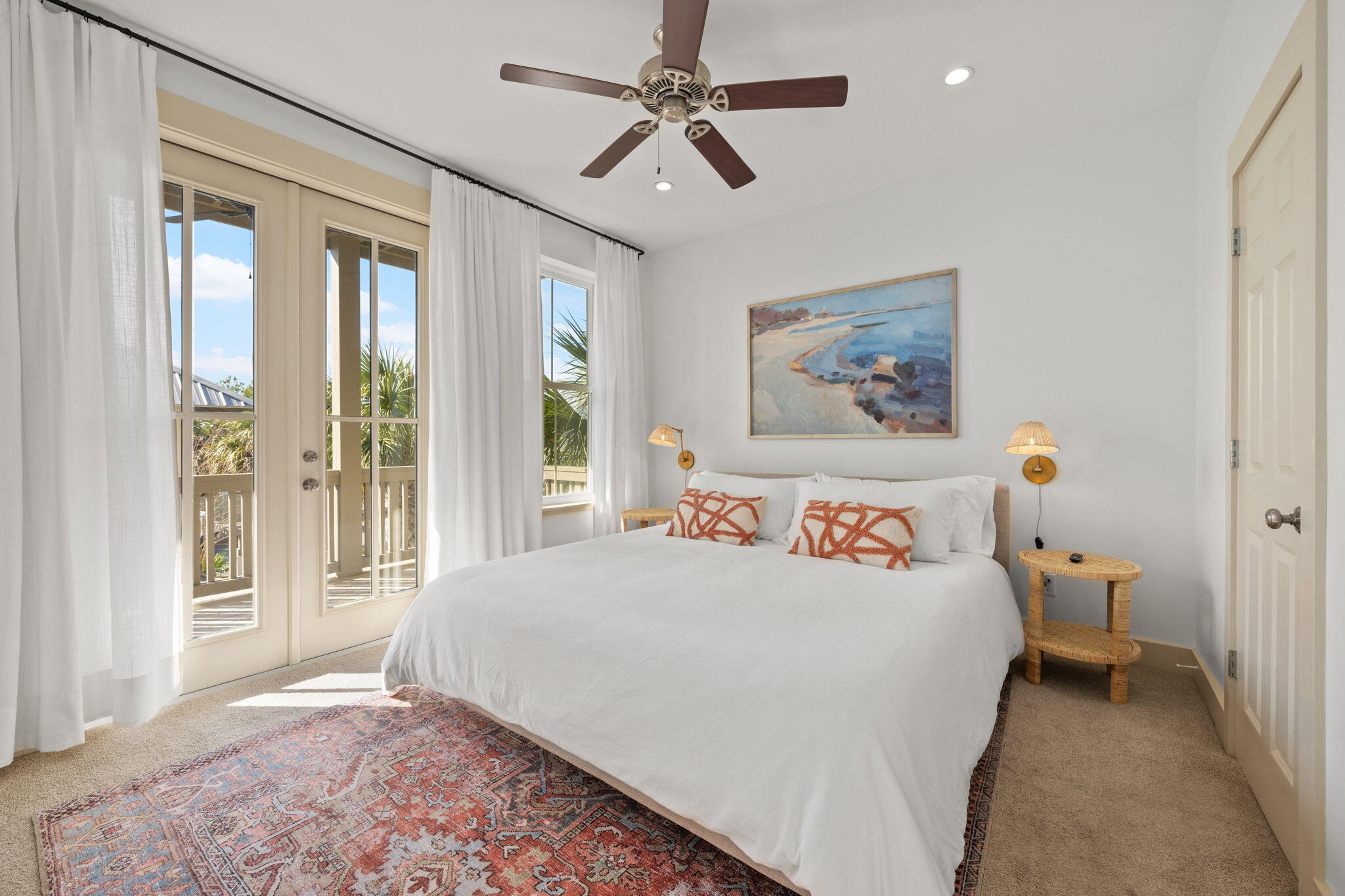 COSTA CARINA - Residential