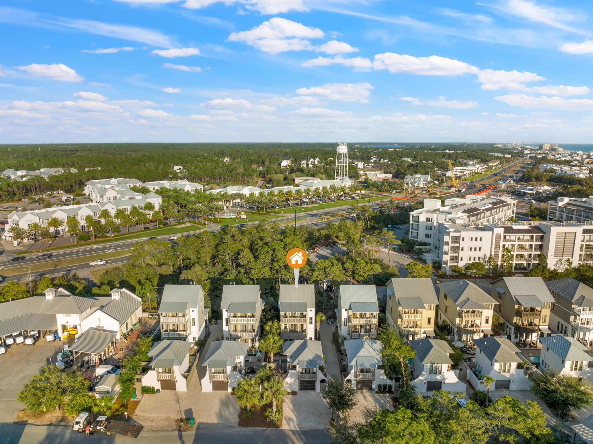 COSTA CARINA - Residential