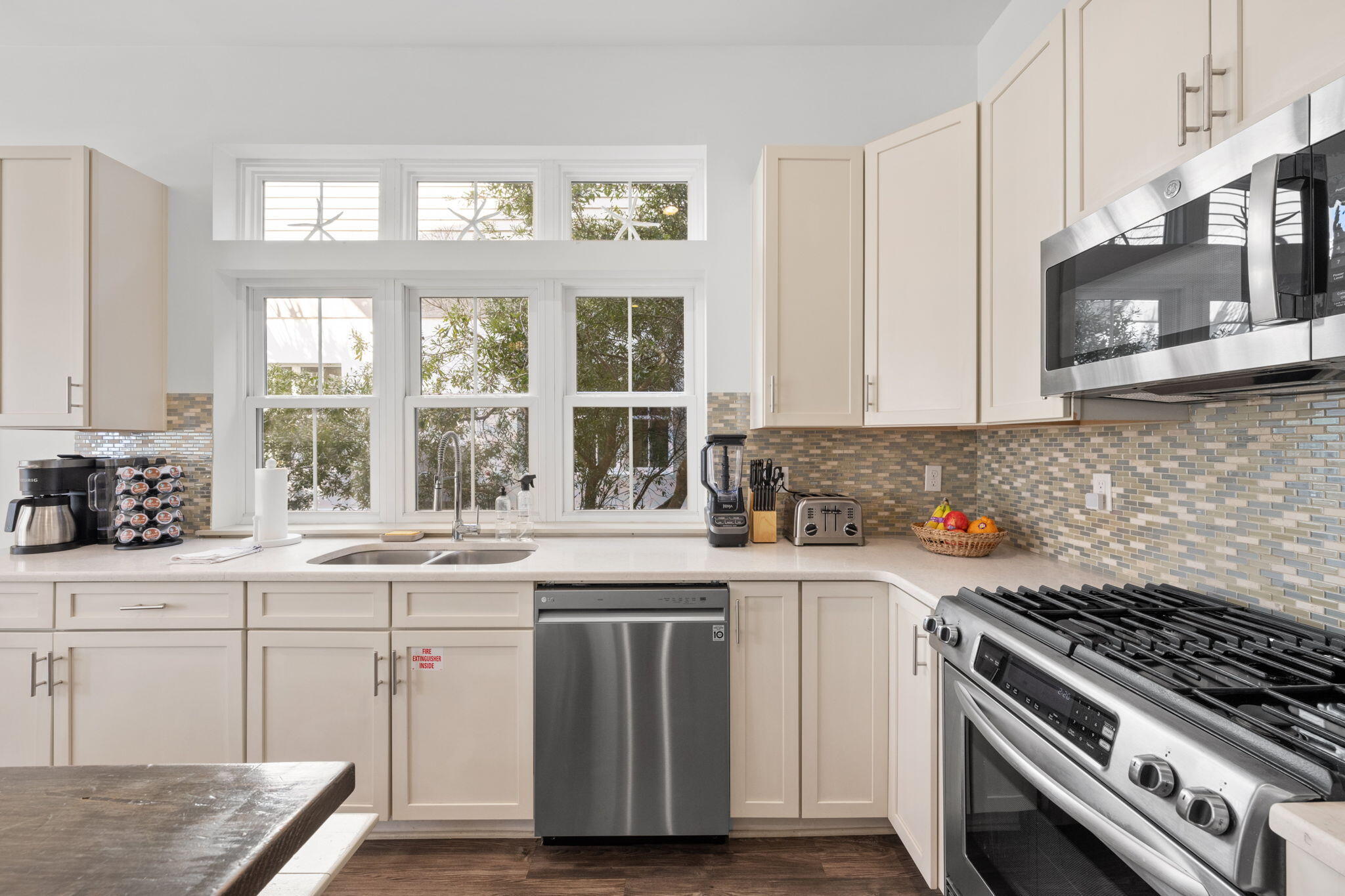 COSTA CARINA - Residential